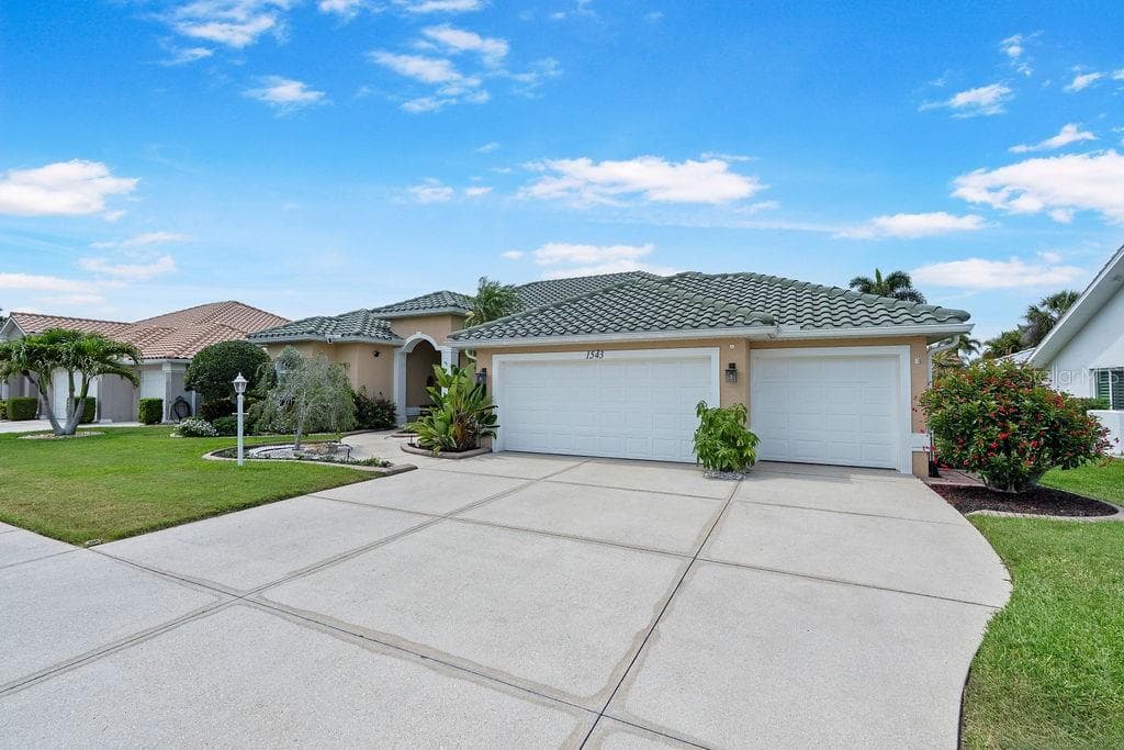 Single Family Residence at 1543 WATERFORD DR, VENICE, photo 61 of 63