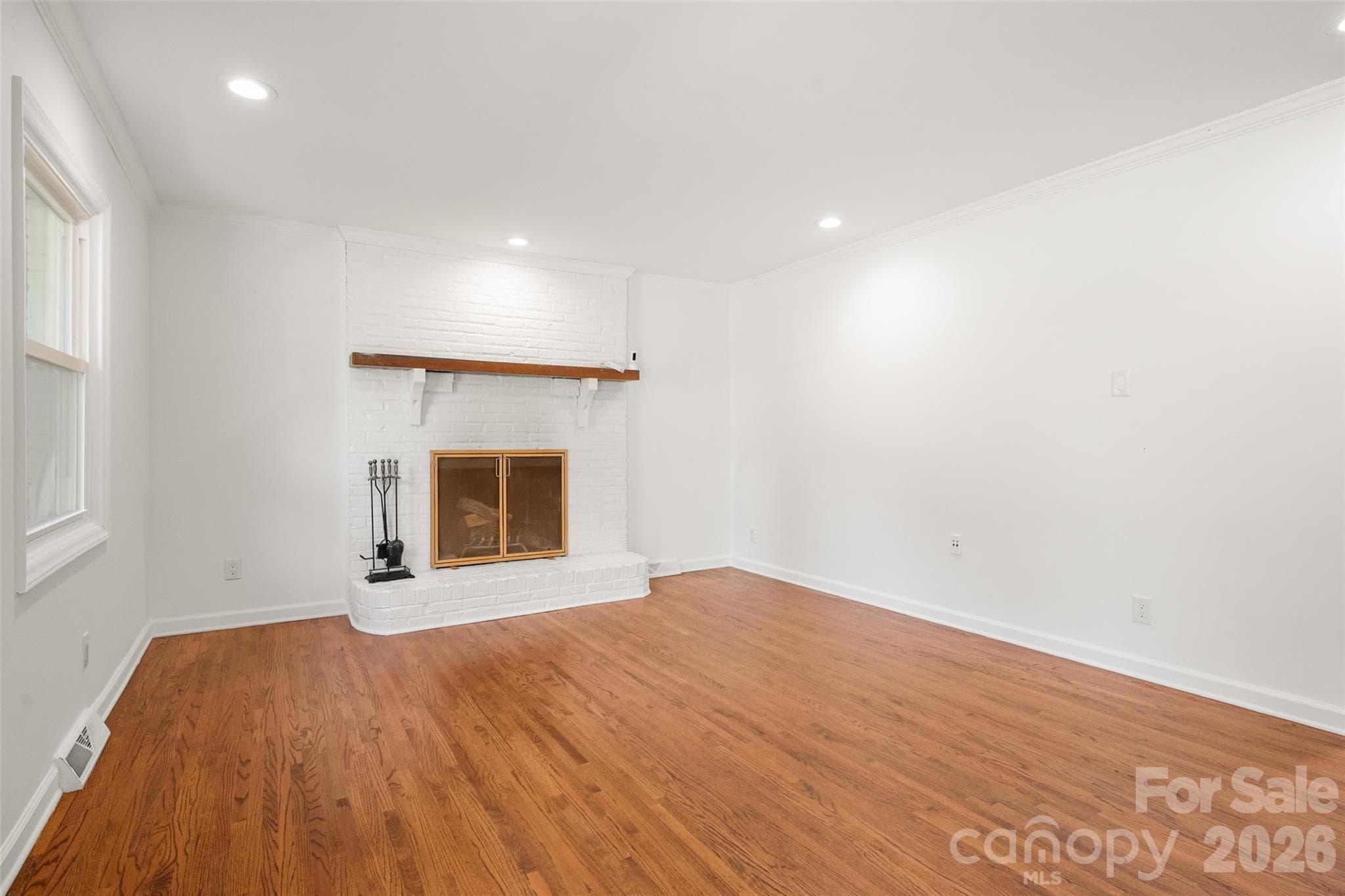 Wood Burning Fireplace - Charlotte
