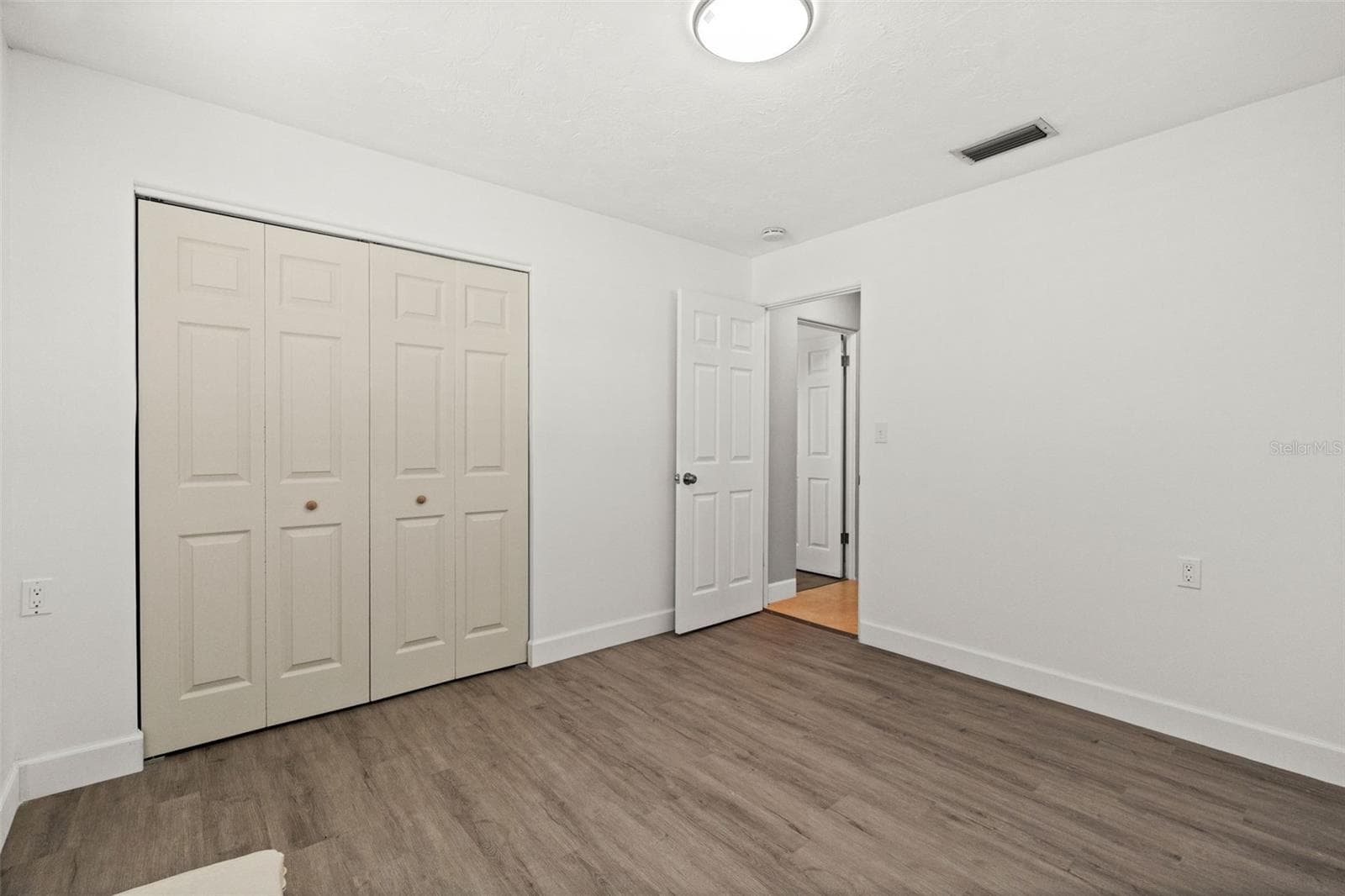 Single Family Residence at 710 116TH AVE, TREASURE ISLAND, photo 39 of 58