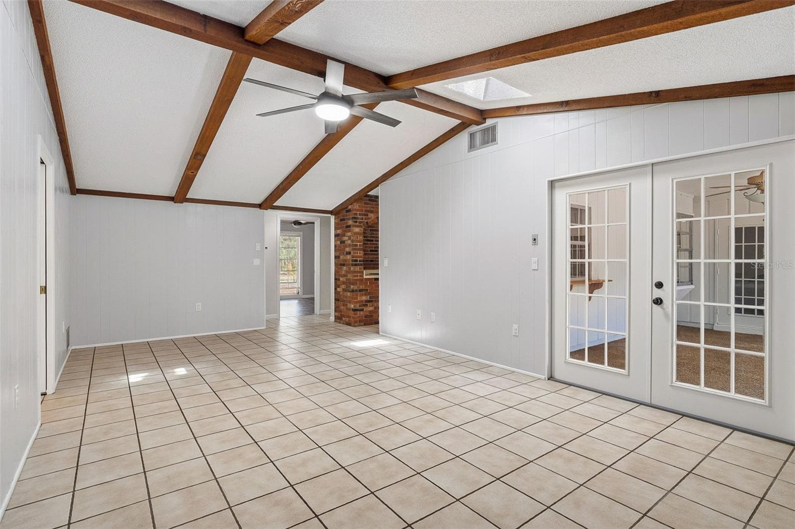 Single Family Residence at 2749 GREENDALE DR, SARASOTA, photo 15 of 45