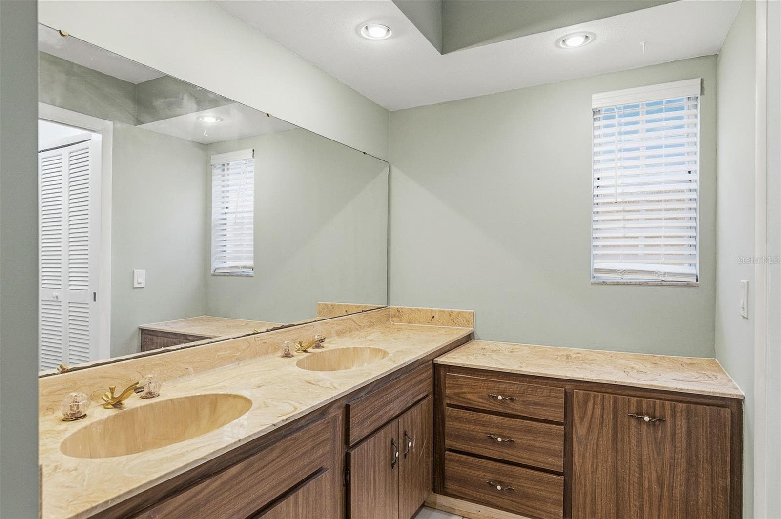 Single Family Residence at 2749 GREENDALE DR, SARASOTA, photo 22 of 45