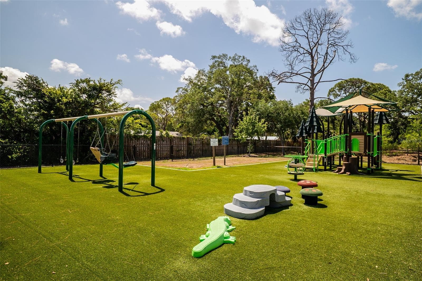Single Family Residence at 2749 GREENDALE DR, SARASOTA, photo 41 of 45