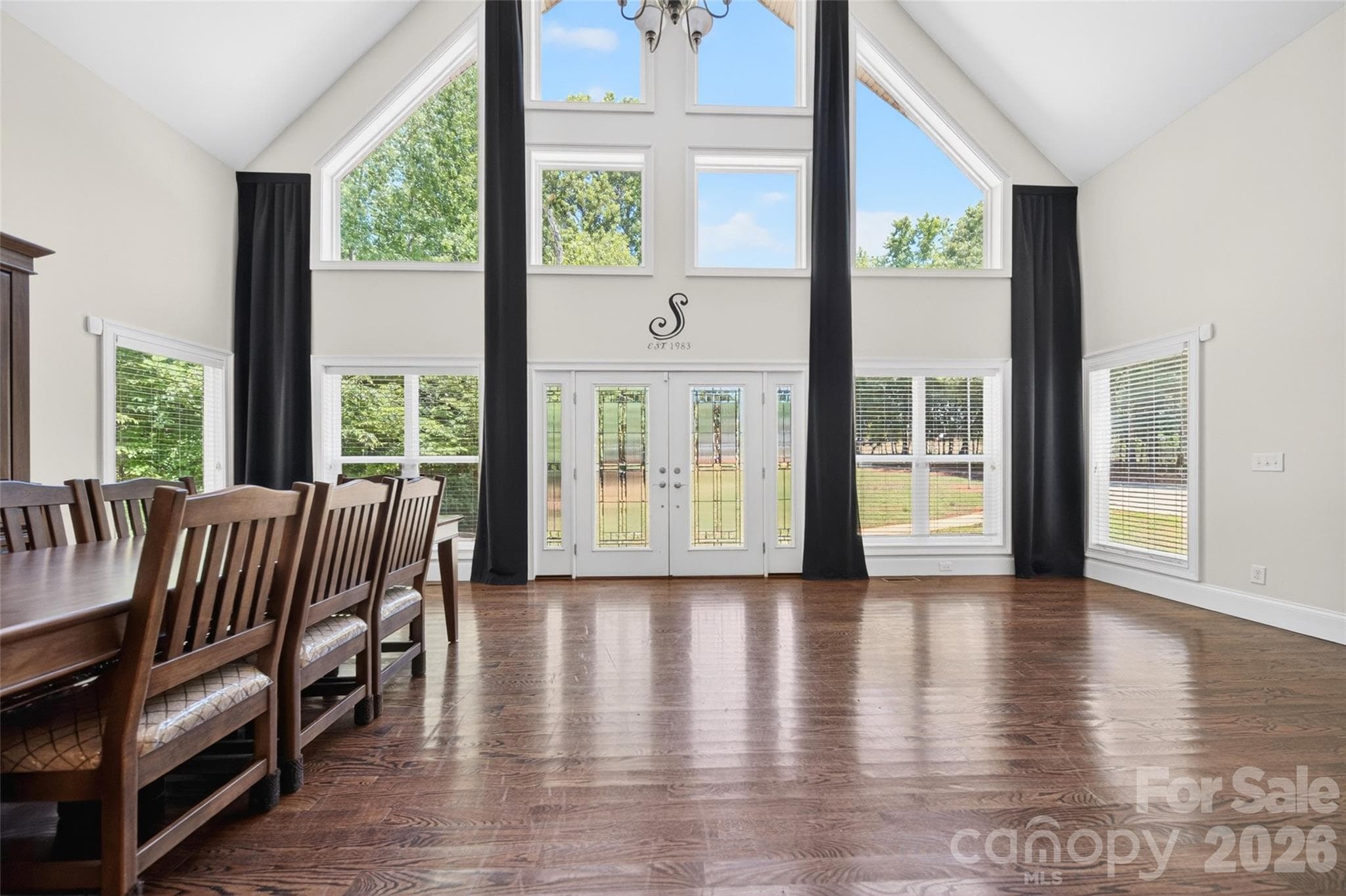 Dynamic entry - 2977 Cabin Creek Drive, Catawba