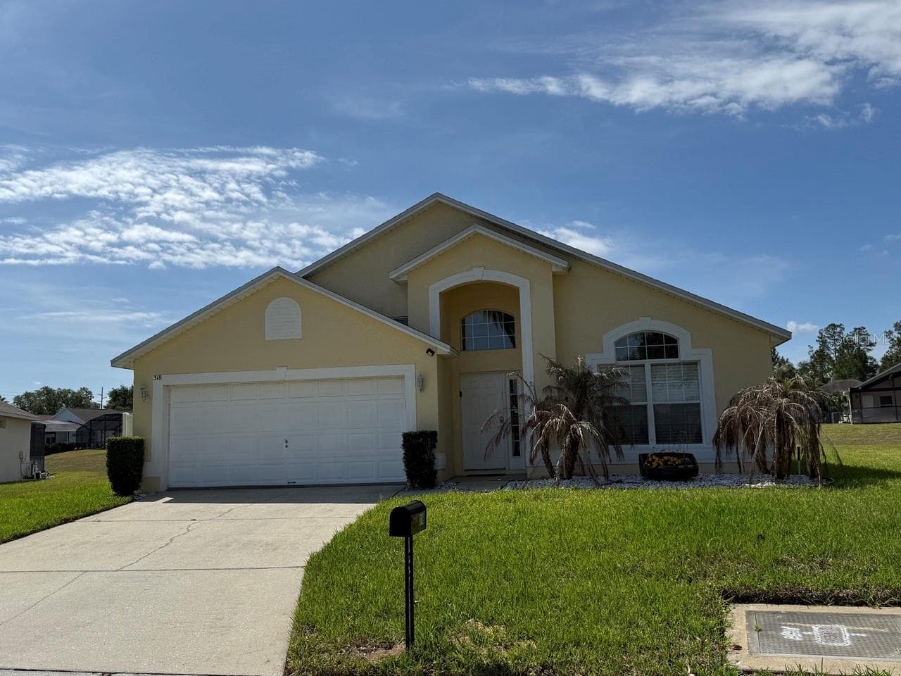 318 LANGHAM DR