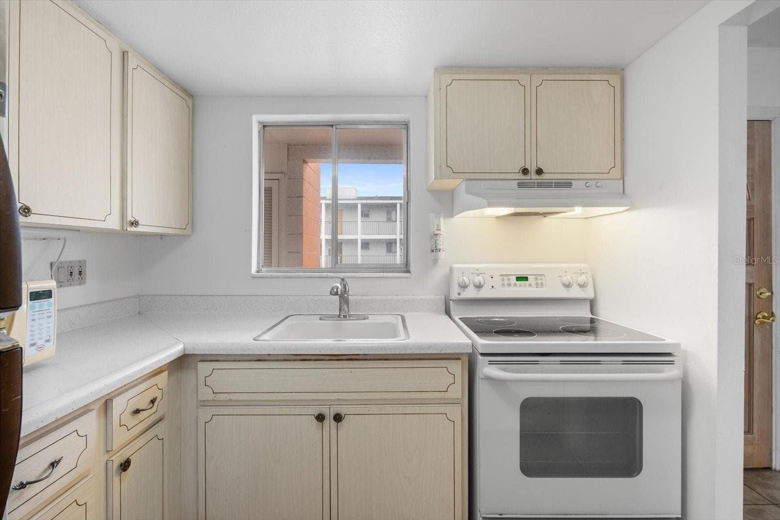 Condominium at 2326 CANAL DR #G25, BRADENTON, photo 17 of 39