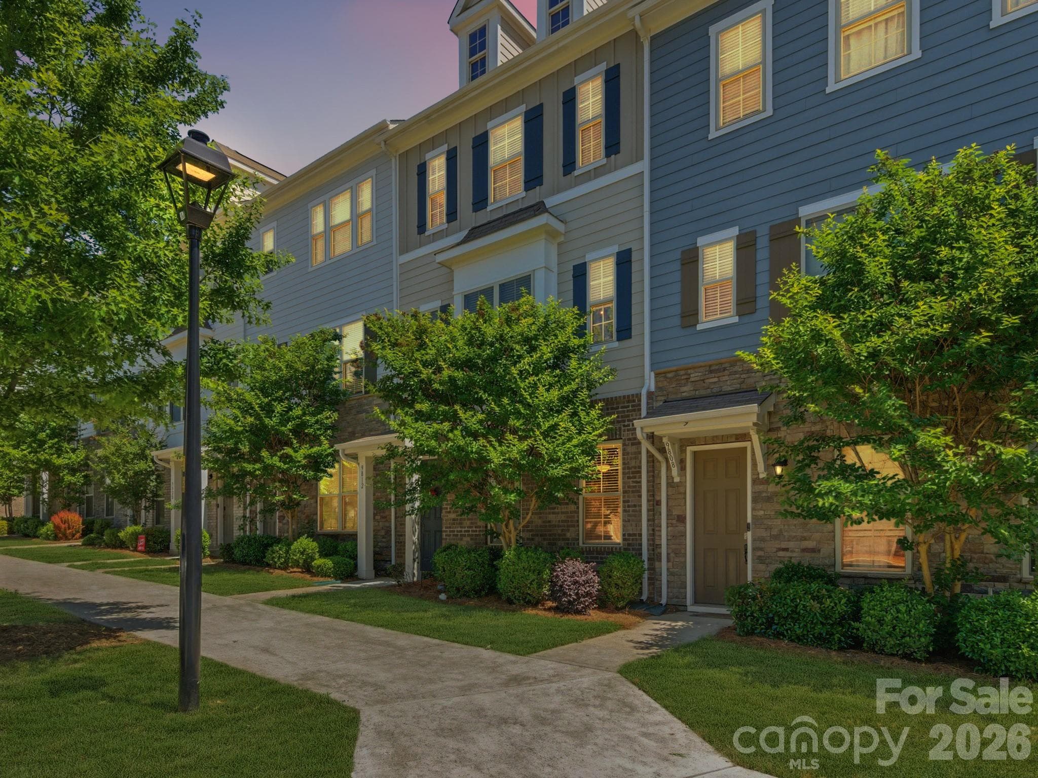 Welcome to 9812 Ainslie Downs - Charlotte