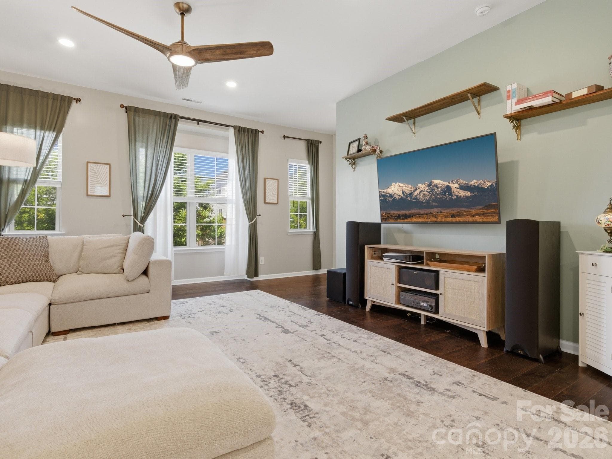 Living Room - Charlotte