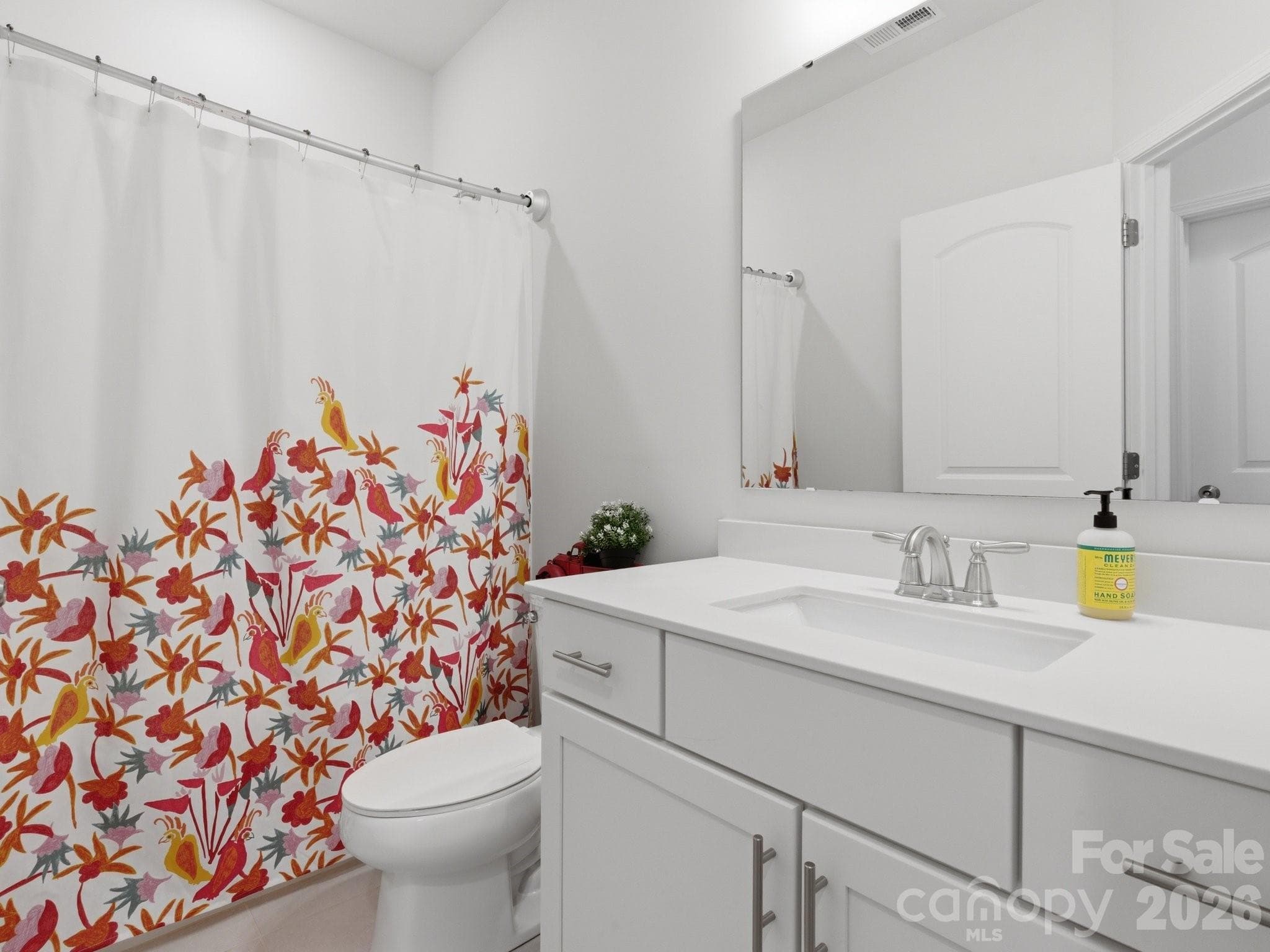 Guest Bathroom 2 - Charlotte