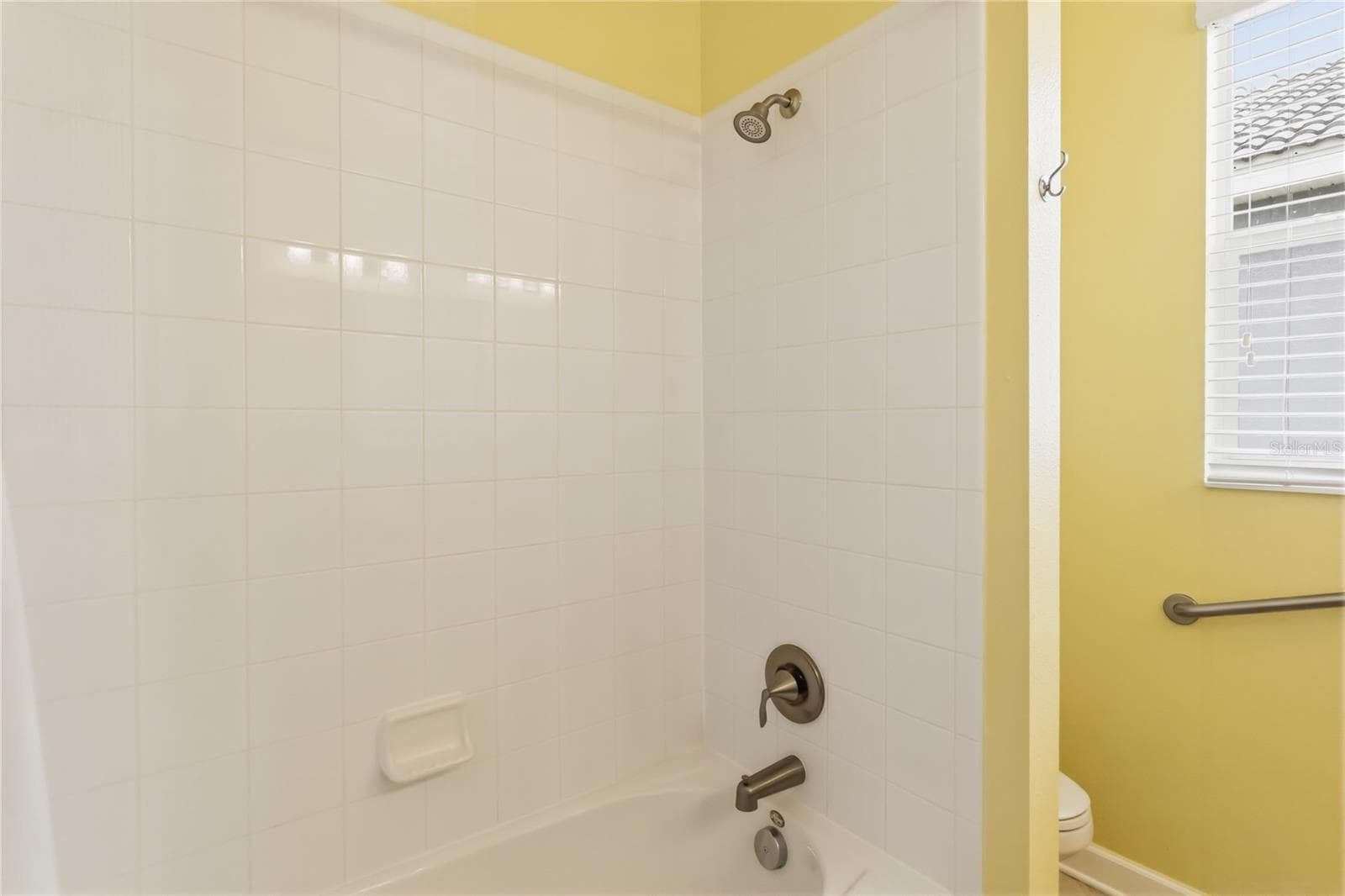 Bathroom 2 bathtub/shower combo - 1361 OLYMPIC CLUB BLVD, CHAMPIONS GATE