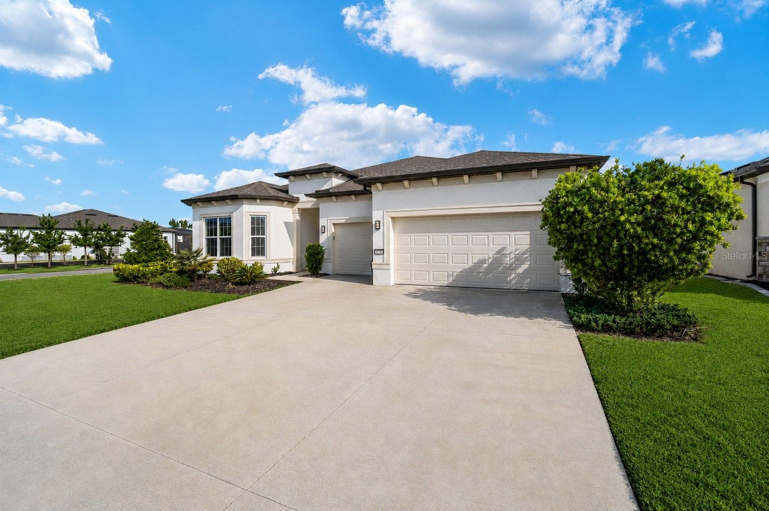 Single Family Residence at 8828 SW 61ST LOOP, OCALA, photo 2 of 42