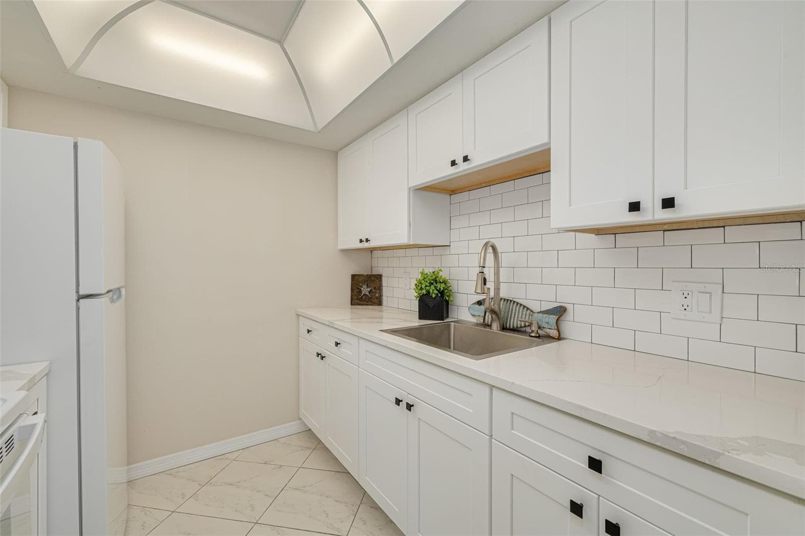 Condominium at 250 126TH AVE #104, TREASURE ISLAND, photo 10 of 39