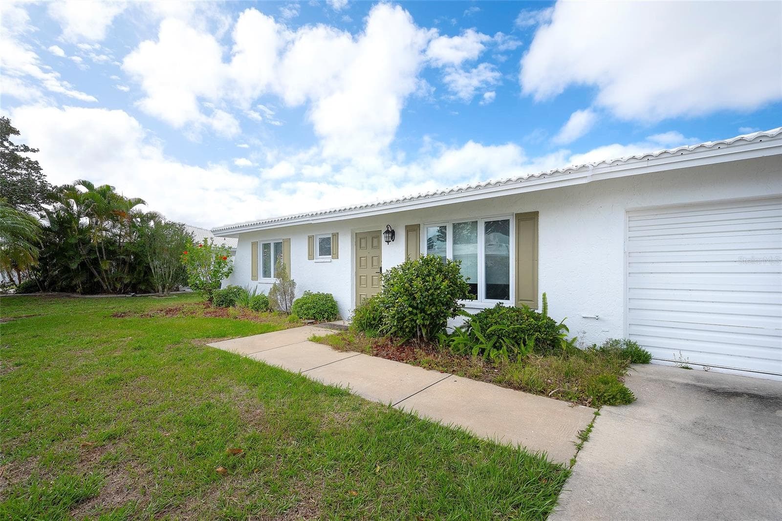 Single Family Residence at 3810 JOYCE DR, BRADENTON, photo 5 of 28