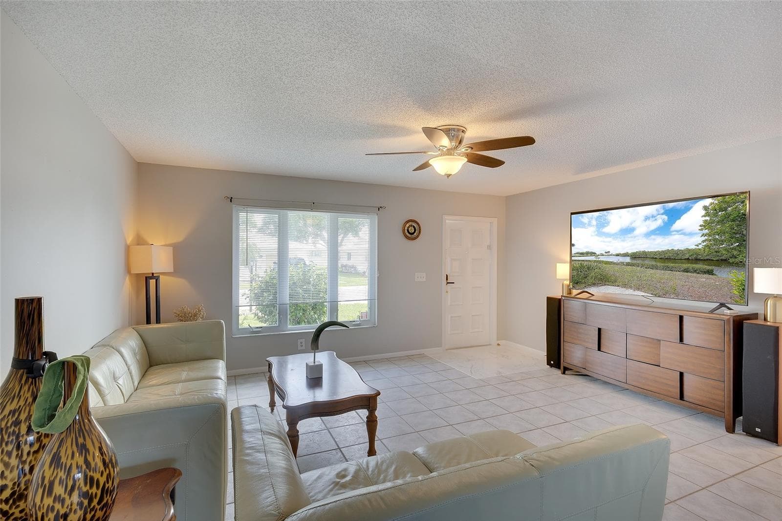 Single Family Residence at 3810 JOYCE DR, BRADENTON, photo 7 of 28