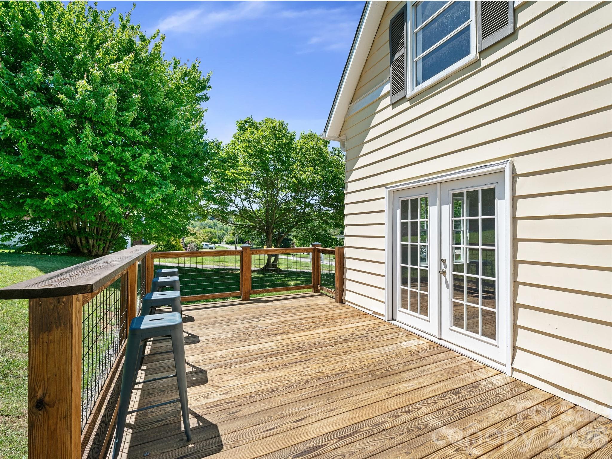 Single Family Residence at 118 Robertson Street, Burnsville, photo 20 of 48
