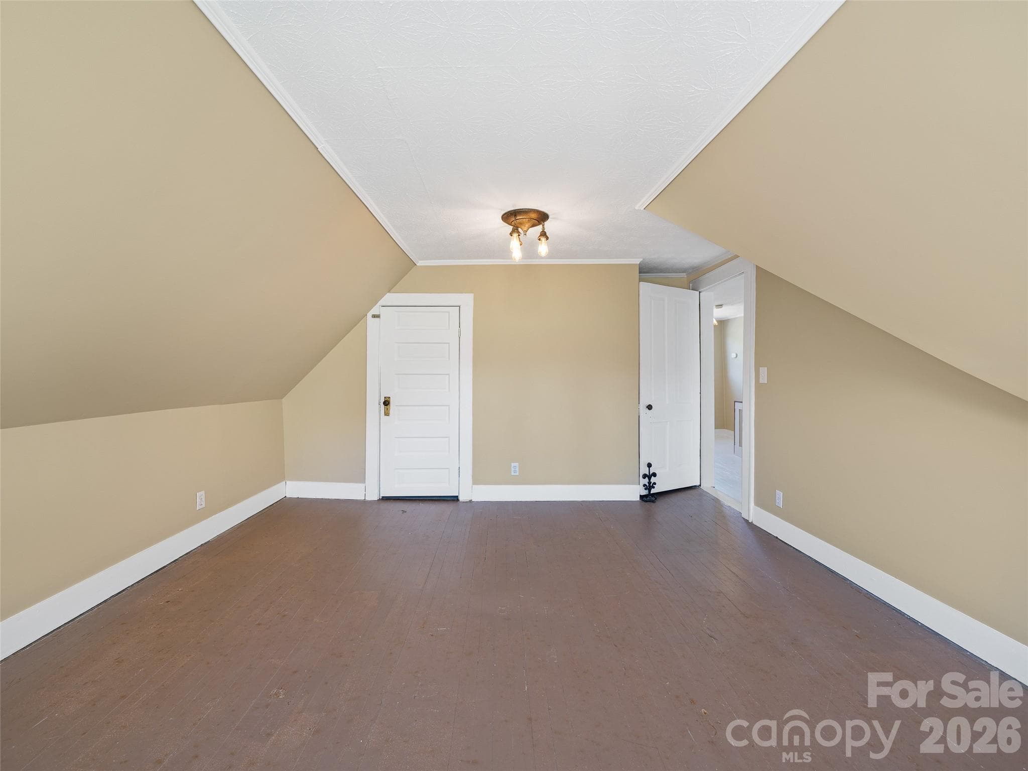 Single Family Residence at 118 Robertson Street, Burnsville, photo 30 of 48