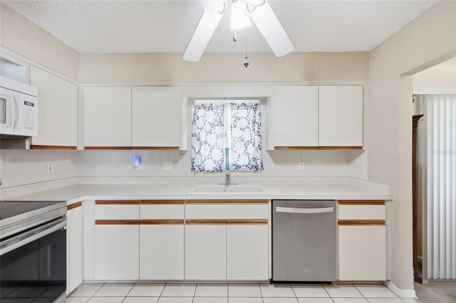 Kitchen - 17814 SE 107TH TER, SUMMERFIELD