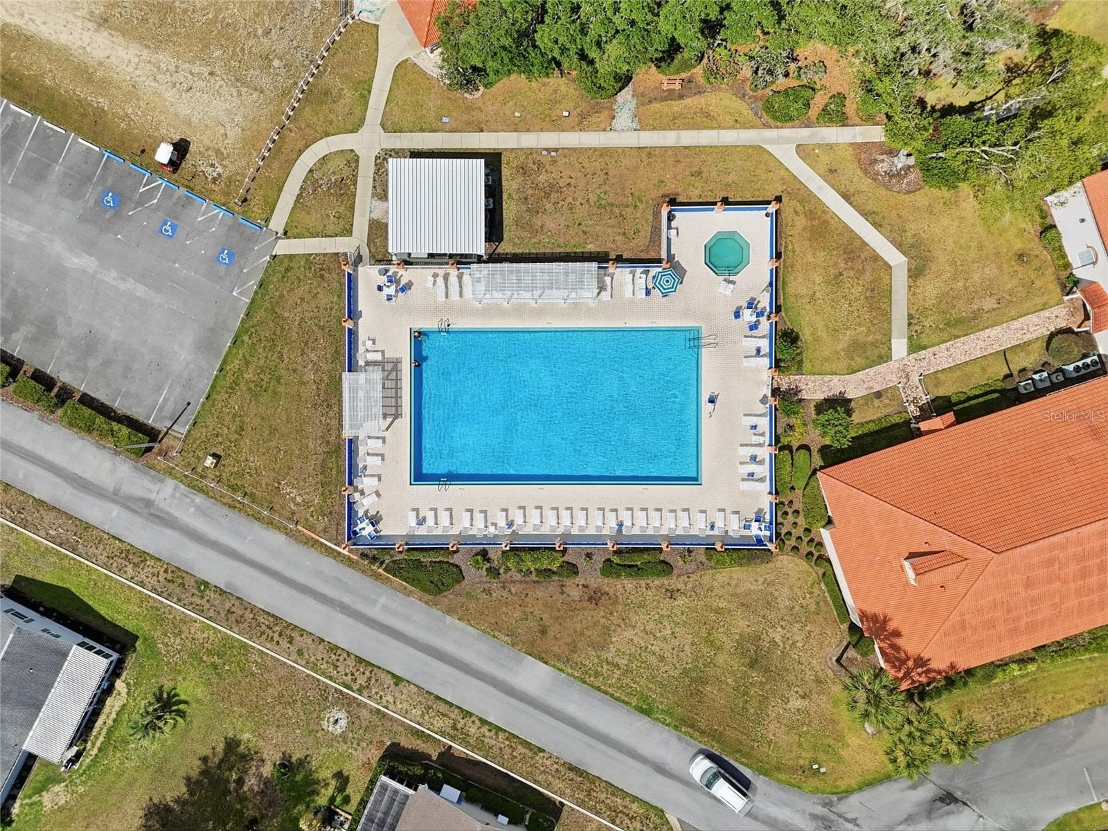 Community Pool - 17814 SE 107TH TER, SUMMERFIELD