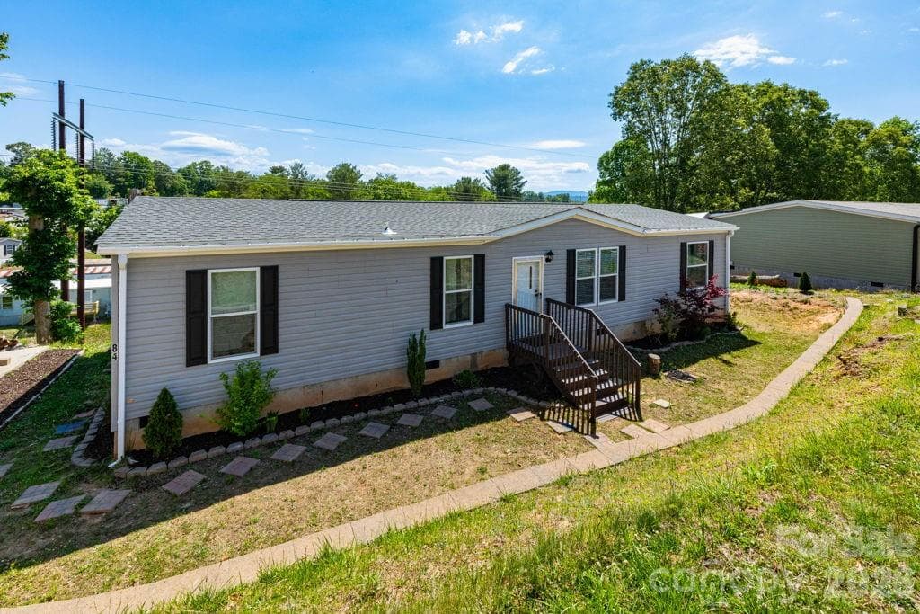 Single Family Residence at Asheville, photo 3 of 23