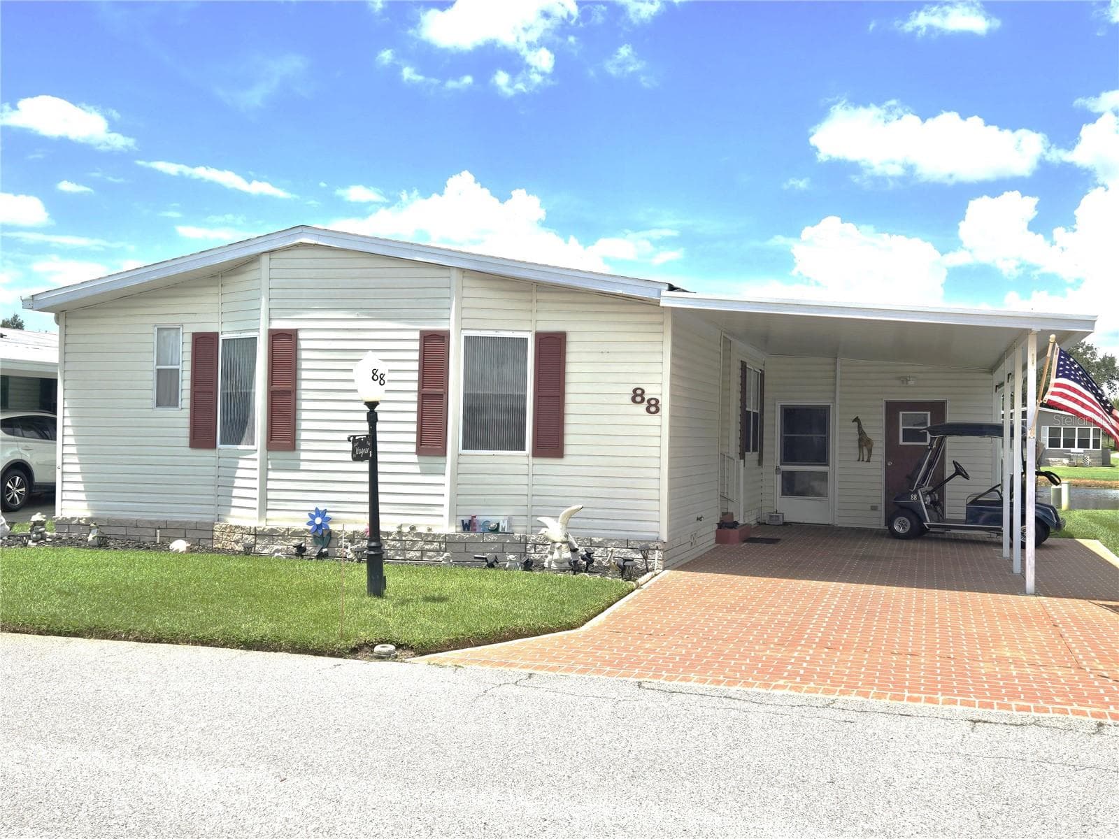 Manufactured Home at 88 STRAPHMORE DR, HAINES CITY, photo 2 of 93