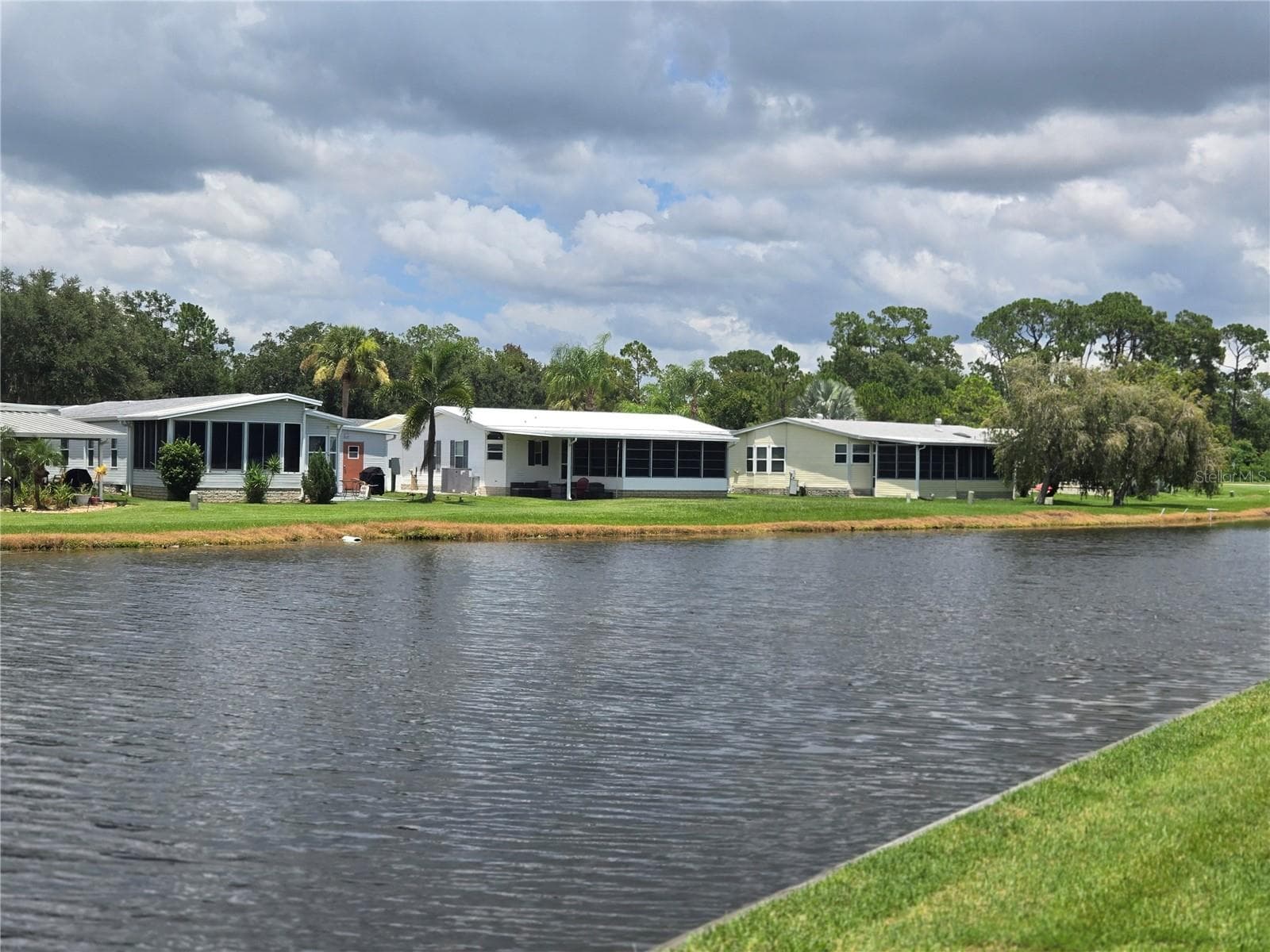 Manufactured Home at 88 STRAPHMORE DR, HAINES CITY, photo 5 of 93