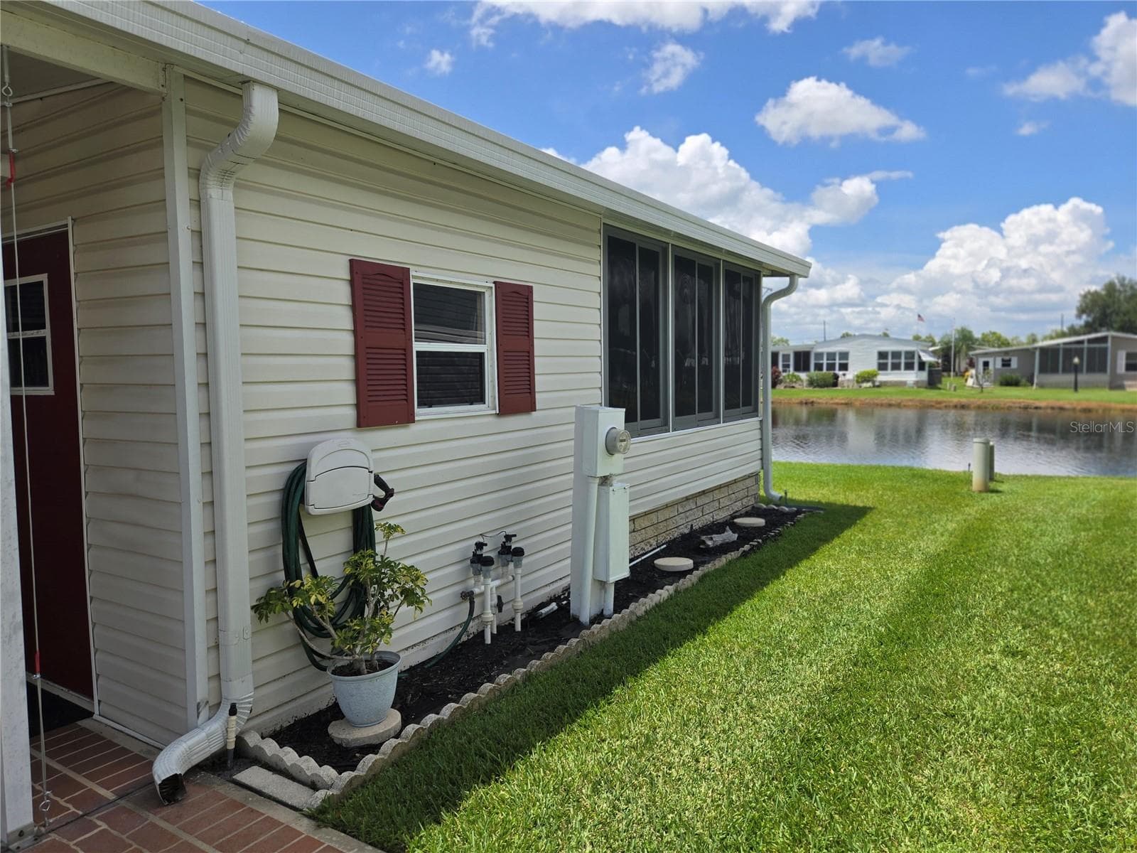 Manufactured Home at 88 STRAPHMORE DR, HAINES CITY, photo 9 of 93