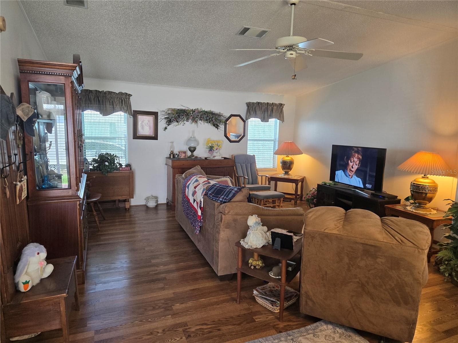 Manufactured Home at 88 STRAPHMORE DR, HAINES CITY, photo 17 of 93