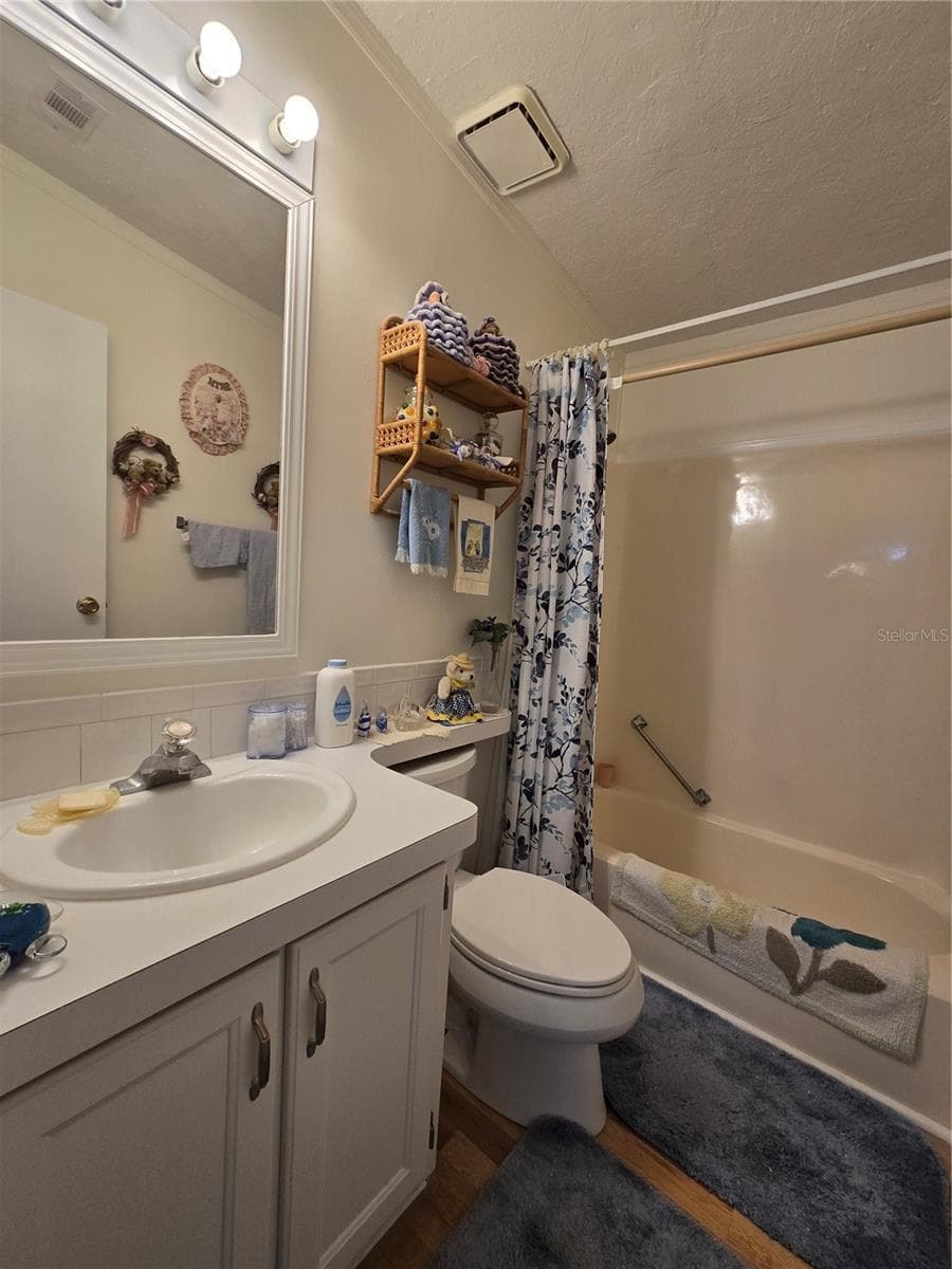 Manufactured Home at 88 STRAPHMORE DR, HAINES CITY, photo 38 of 93