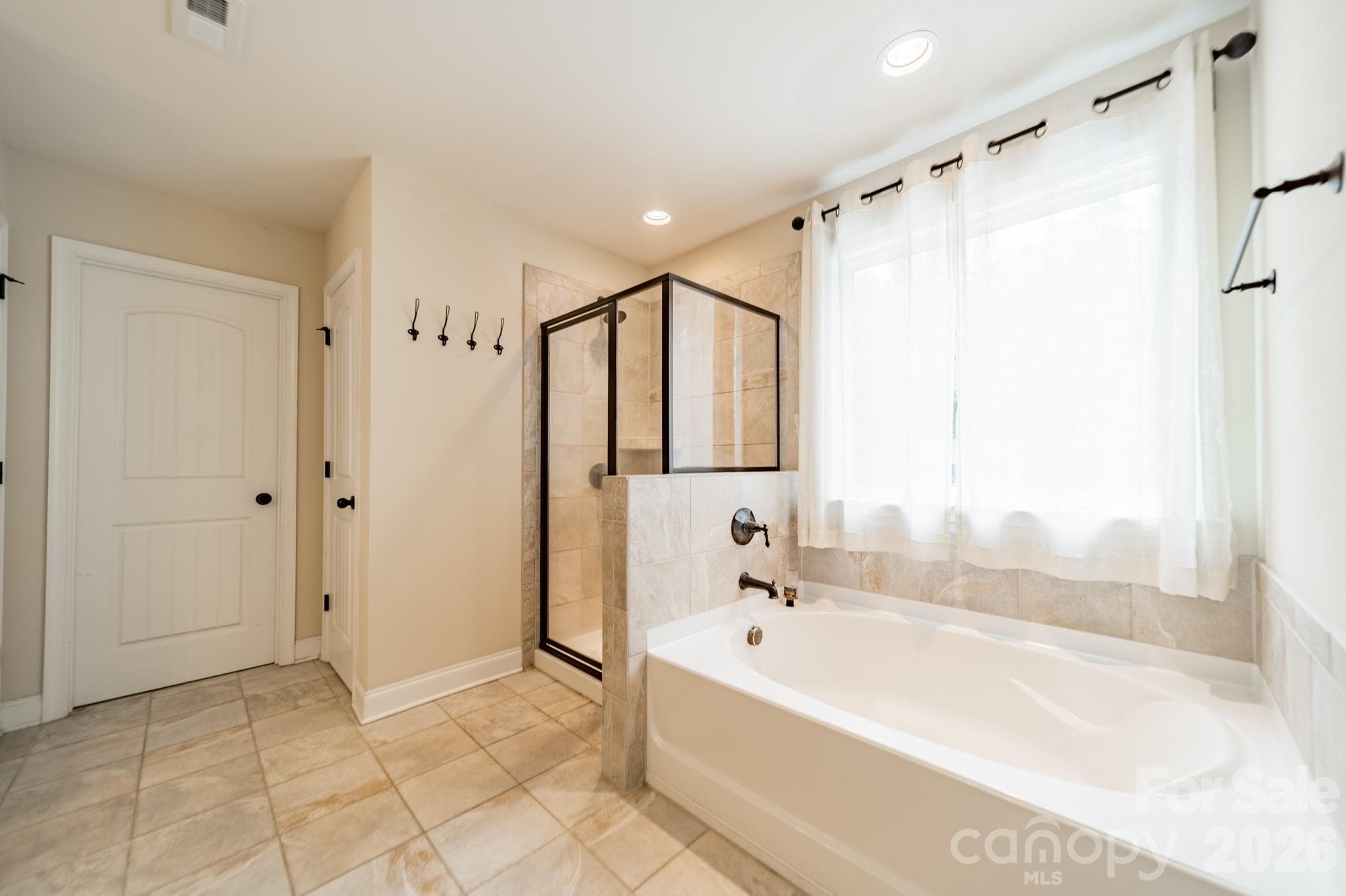Single Family Residence at Troutman, photo 10 of 45