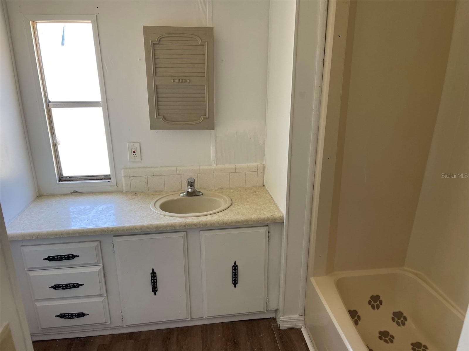 BATHROOM 1 - 16329 CALDWELL LN, SPRING HILL