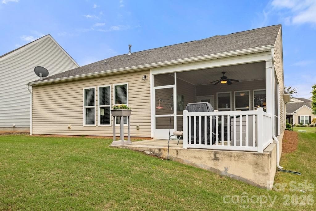 Single Family Residence at 7020 Kitty Hawk Lane, Fort Mill, photo 24 of 42