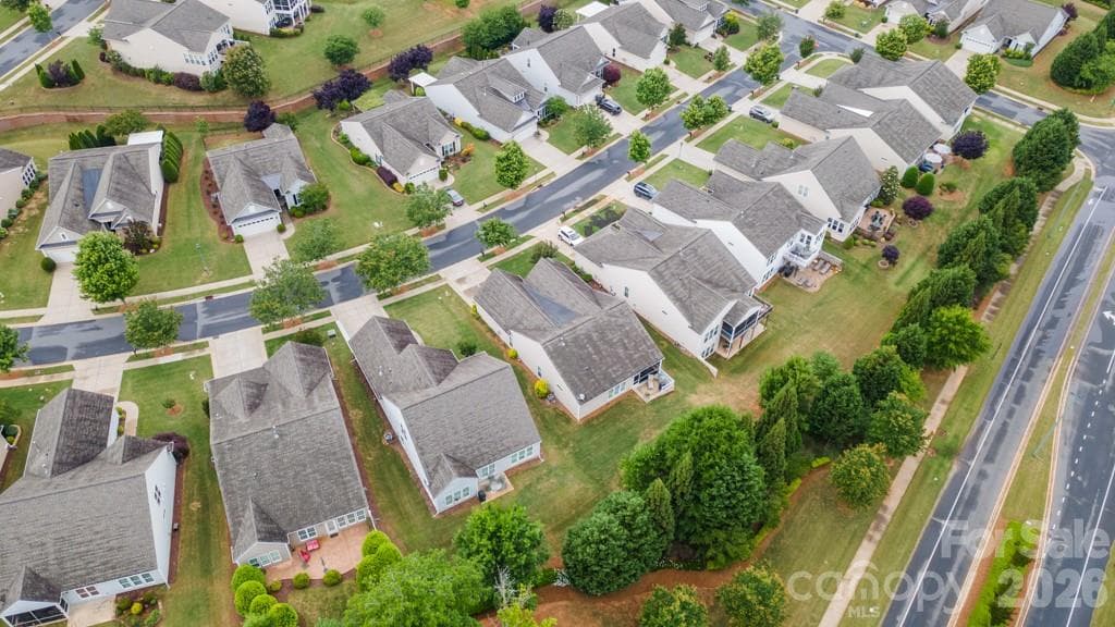 Single Family Residence at 7020 Kitty Hawk Lane, Fort Mill, photo 28 of 42