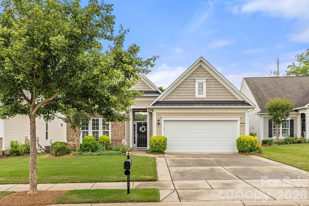 Single Family Residence at 7020 Kitty Hawk Lane, Fort Mill, photo 31 of 42