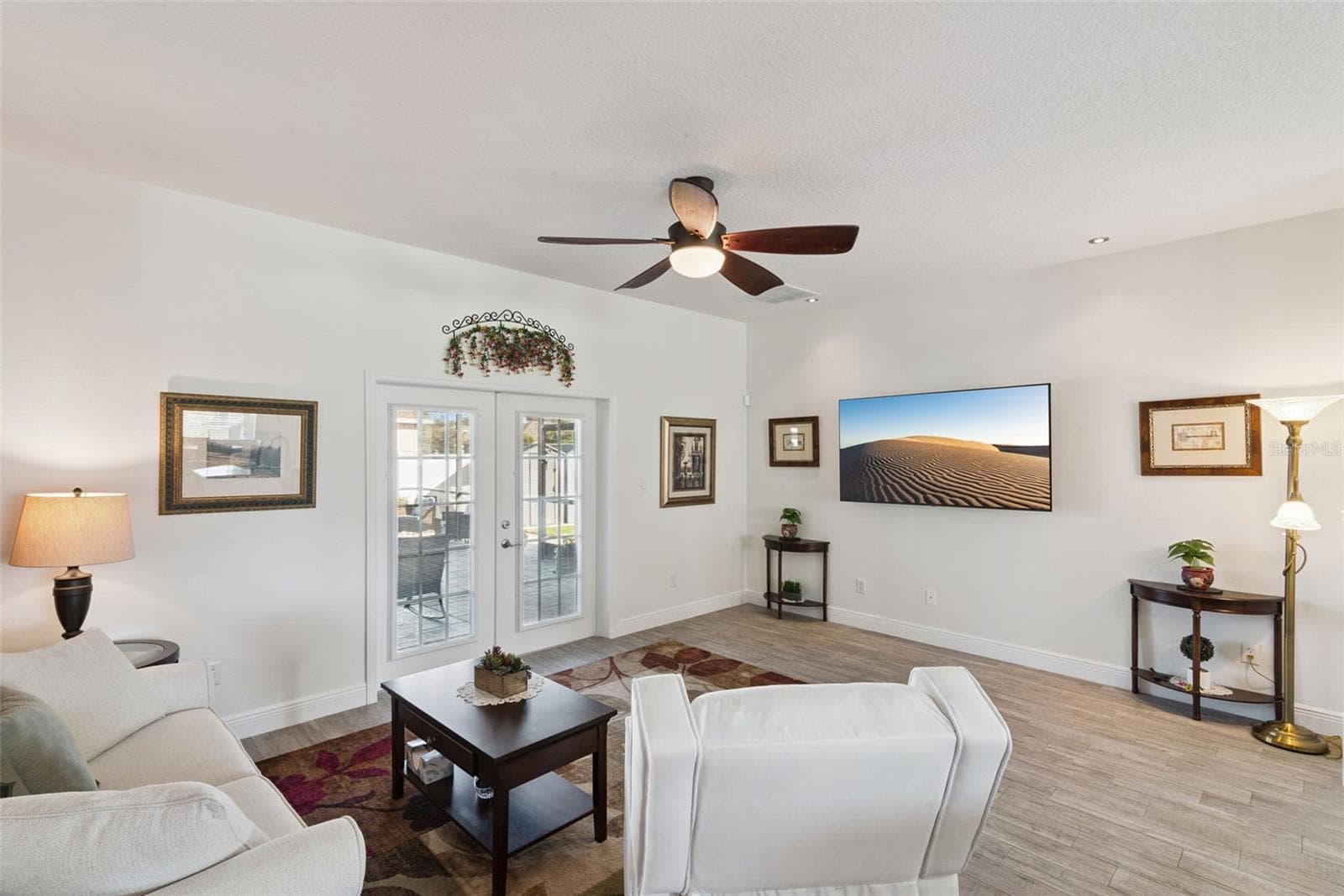 Single Family Residence at 2720 SAVANNAH DR, LEESBURG, photo 12 of 41
