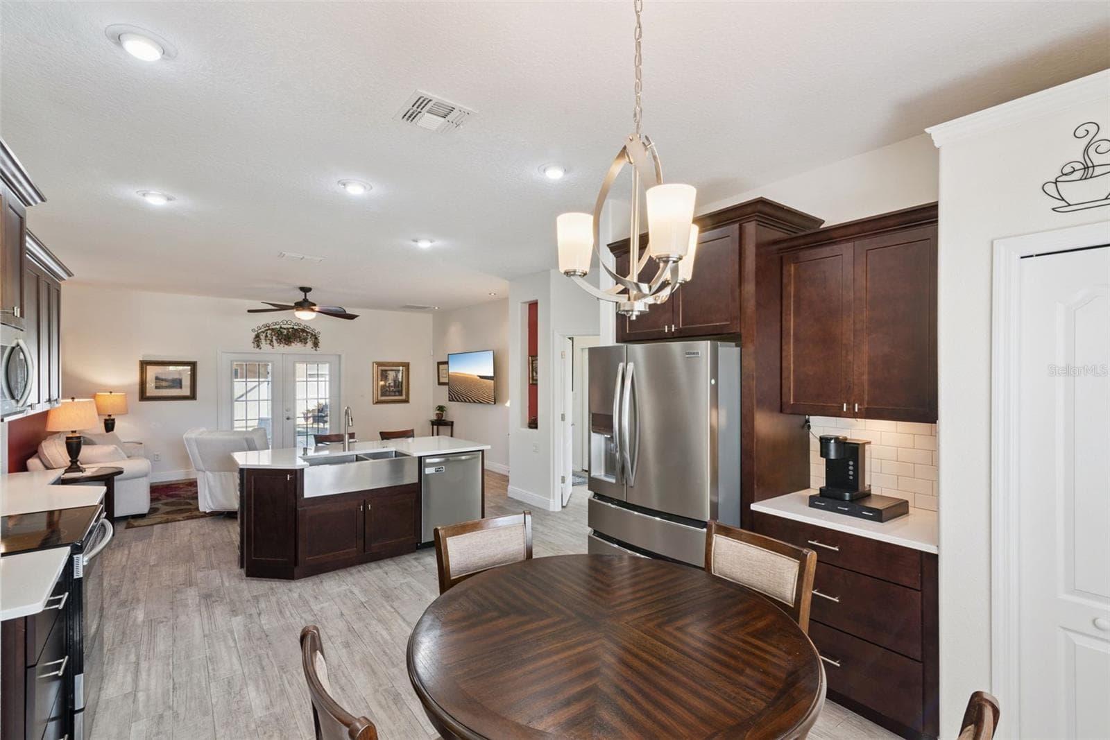 Single Family Residence at 2720 SAVANNAH DR, LEESBURG, photo 13 of 41