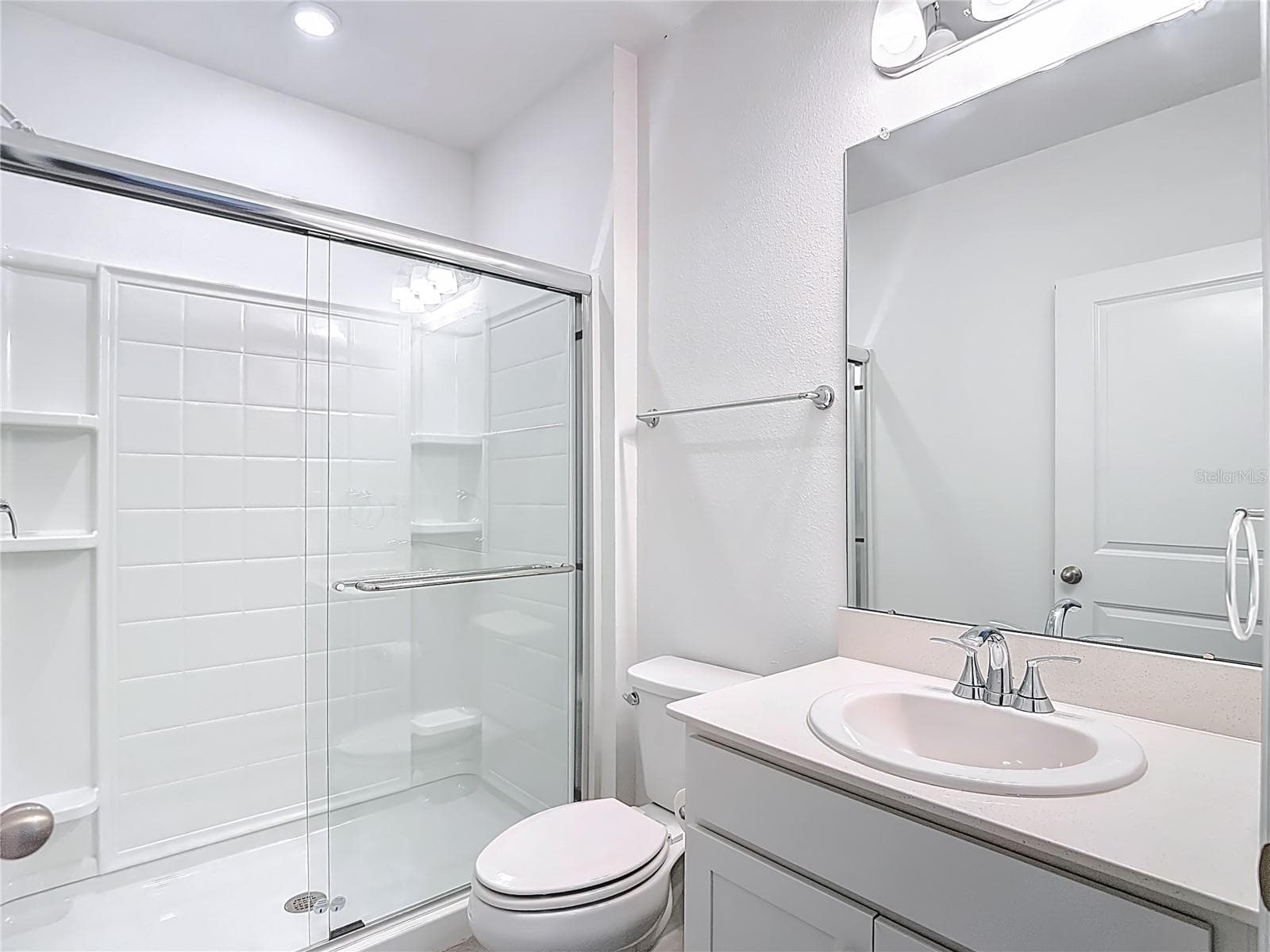 downstairs full bath - 6969 FABEN LN, ZEPHYRHILLS