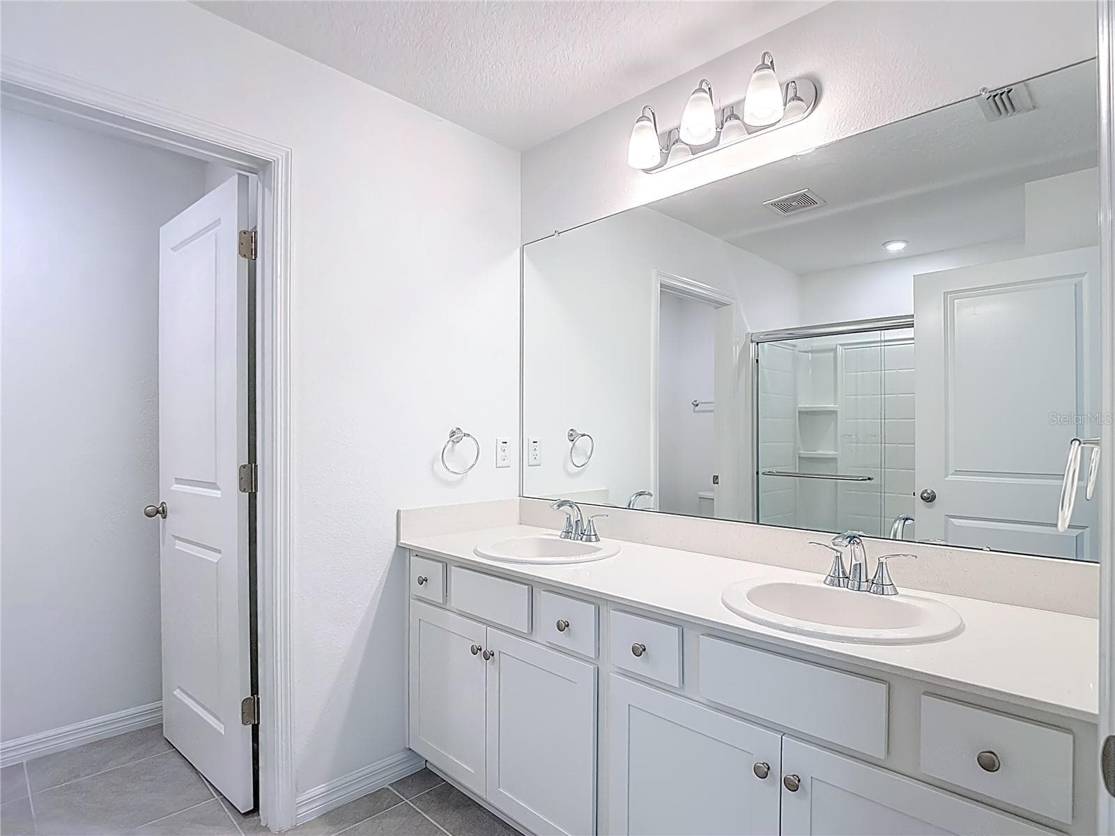 primary bathroom - 6969 FABEN LN, ZEPHYRHILLS
