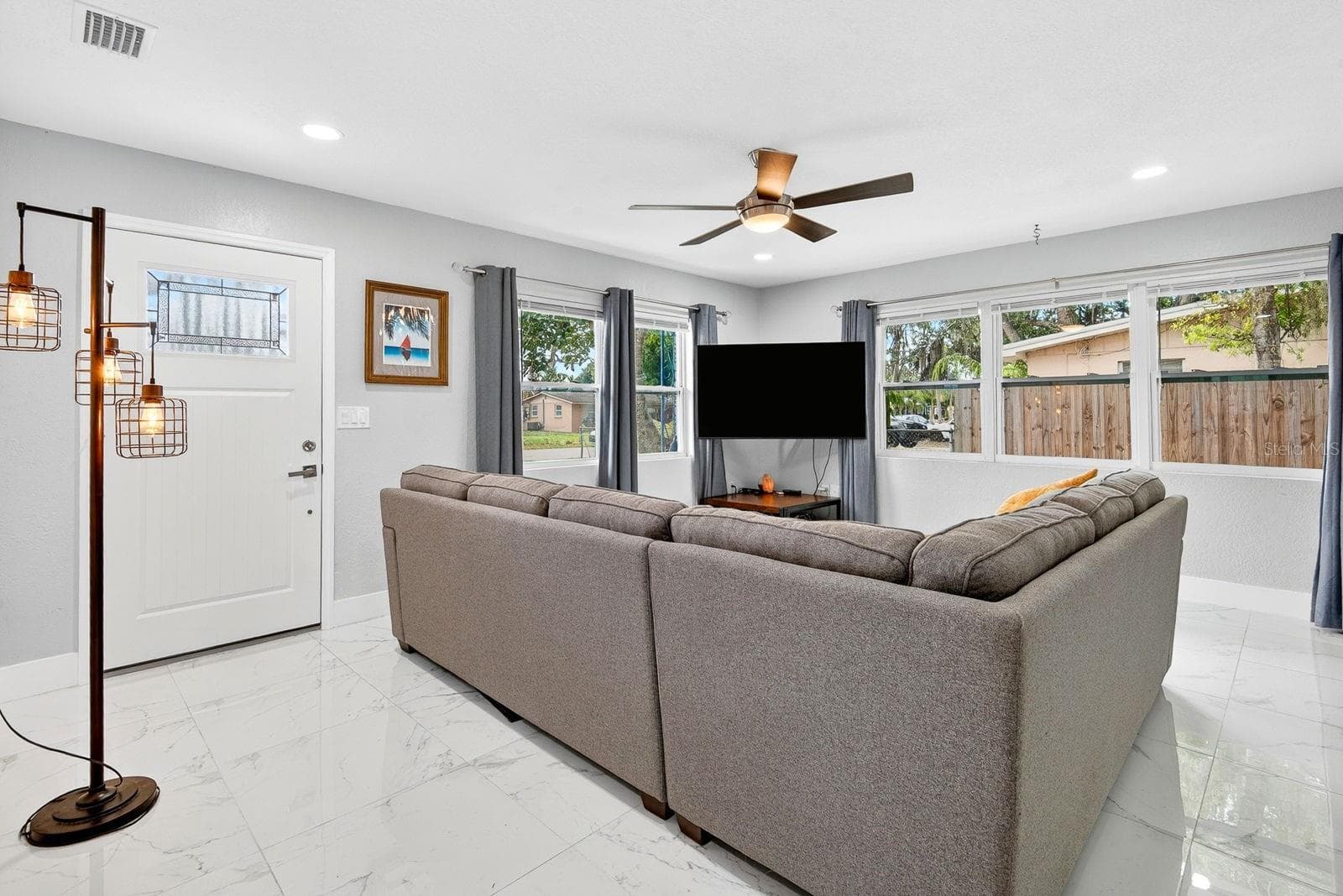 Single Family Residence at 916 PATTISON AVE, SARASOTA, photo 9 of 50