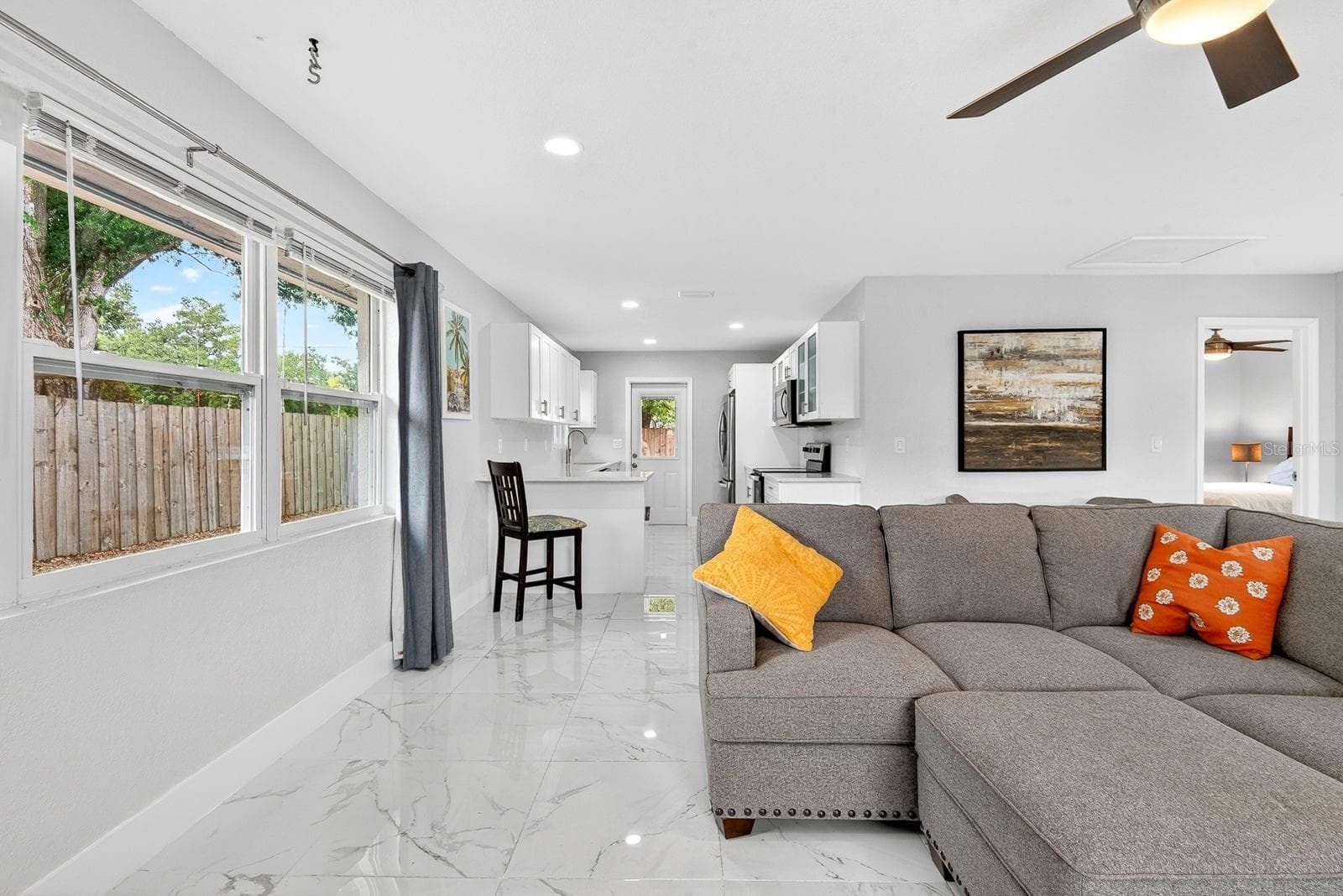 Single Family Residence at 916 PATTISON AVE, SARASOTA, photo 8 of 50