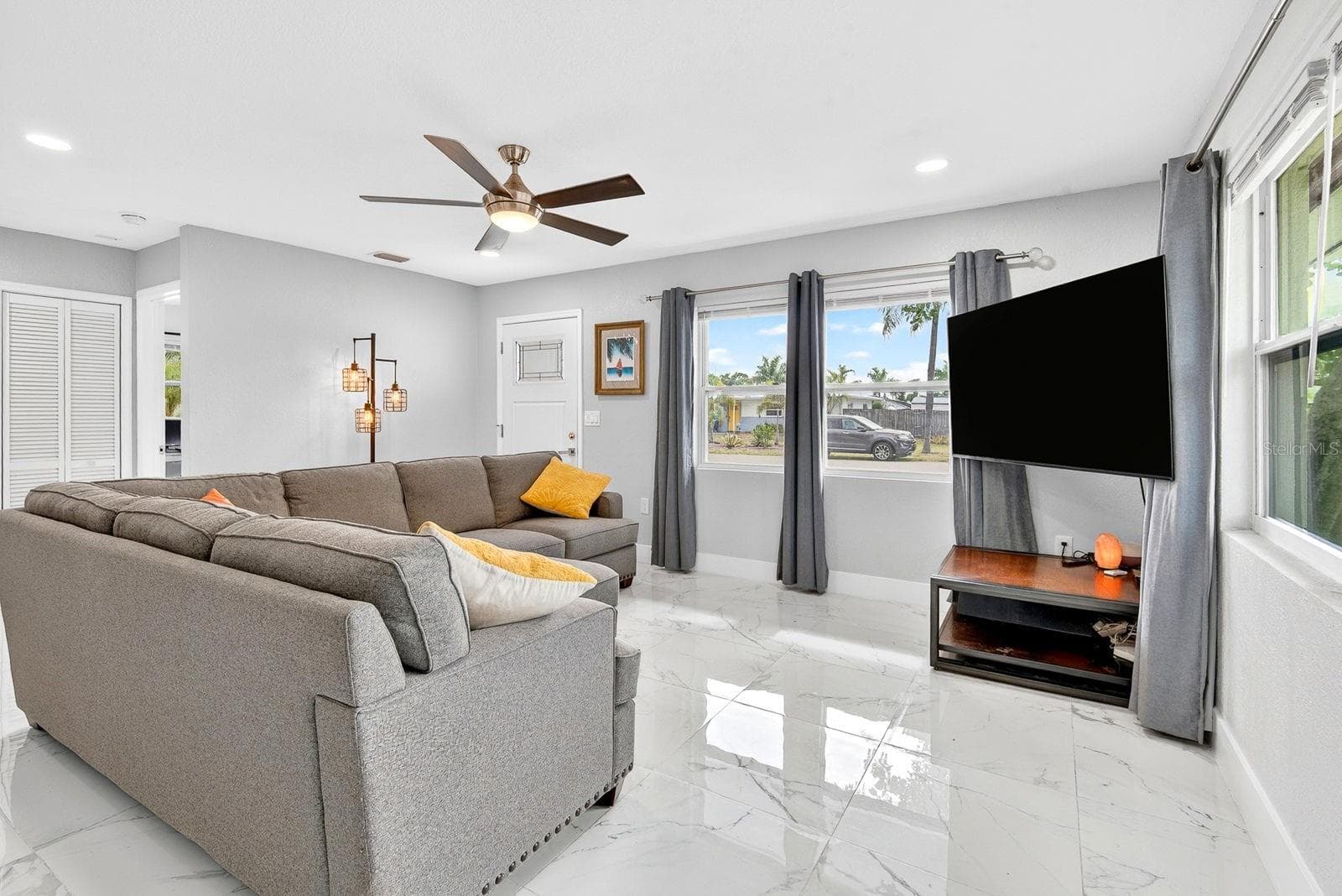 Single Family Residence at 916 PATTISON AVE, SARASOTA, photo 11 of 50