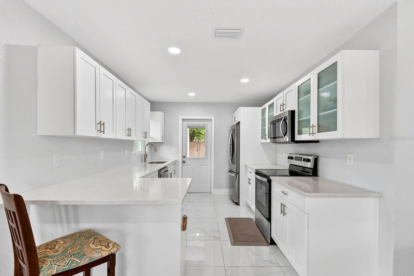Single Family Residence at 916 PATTISON AVE, SARASOTA, photo 14 of 50