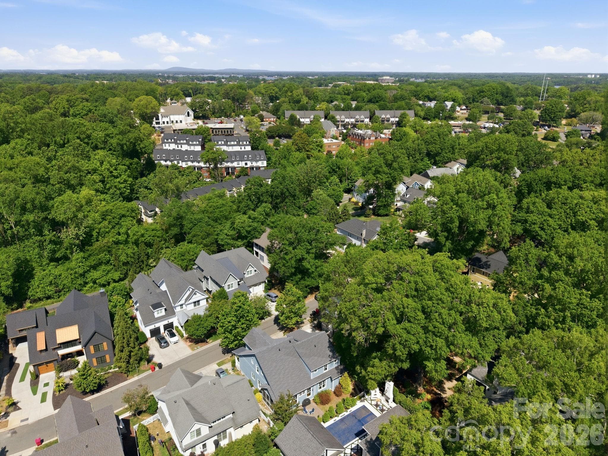 Just a couple blocks to Downtown Davidson - 625 James Alexander Way, Davidson