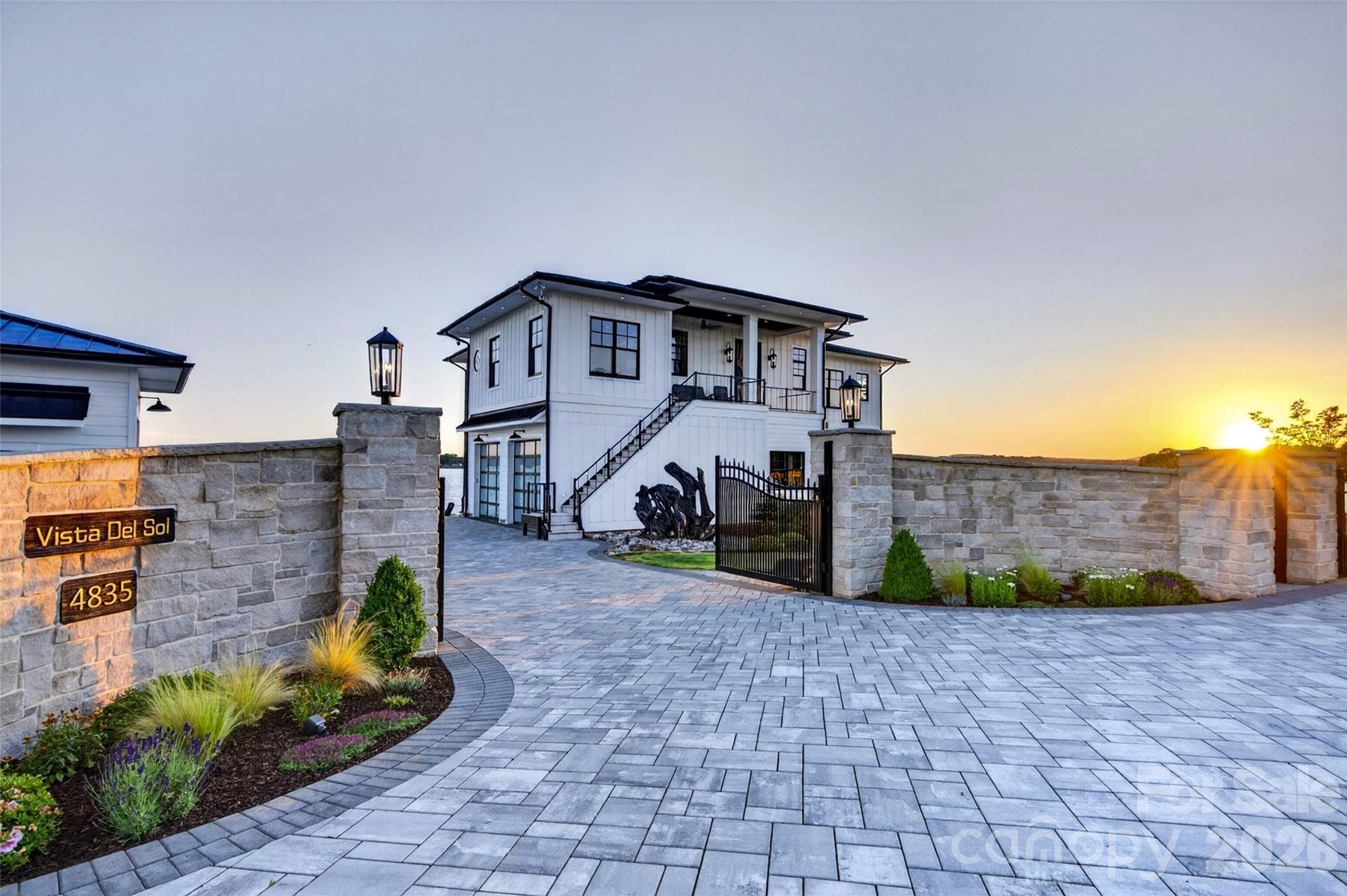 GRAND GATED ENTRANCE WELCOMING YOU HOME - 4835 Kiser Island Road, Terrell