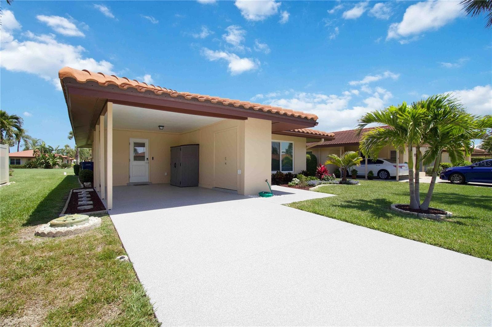 Single Family Residence at 3303 CAMBRIDGE AVE, BRADENTON, photo 5 of 39