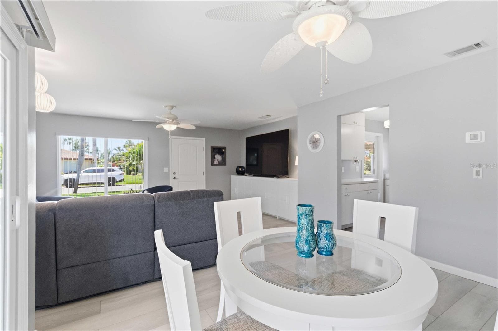 Single Family Residence at 3303 CAMBRIDGE AVE, BRADENTON, photo 16 of 39