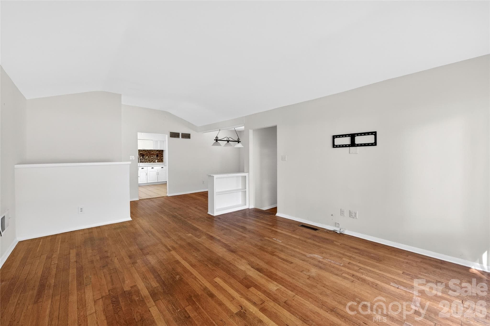 Single Family Residence at 501 Kenlough Drive, Charlotte, photo 11 of 46