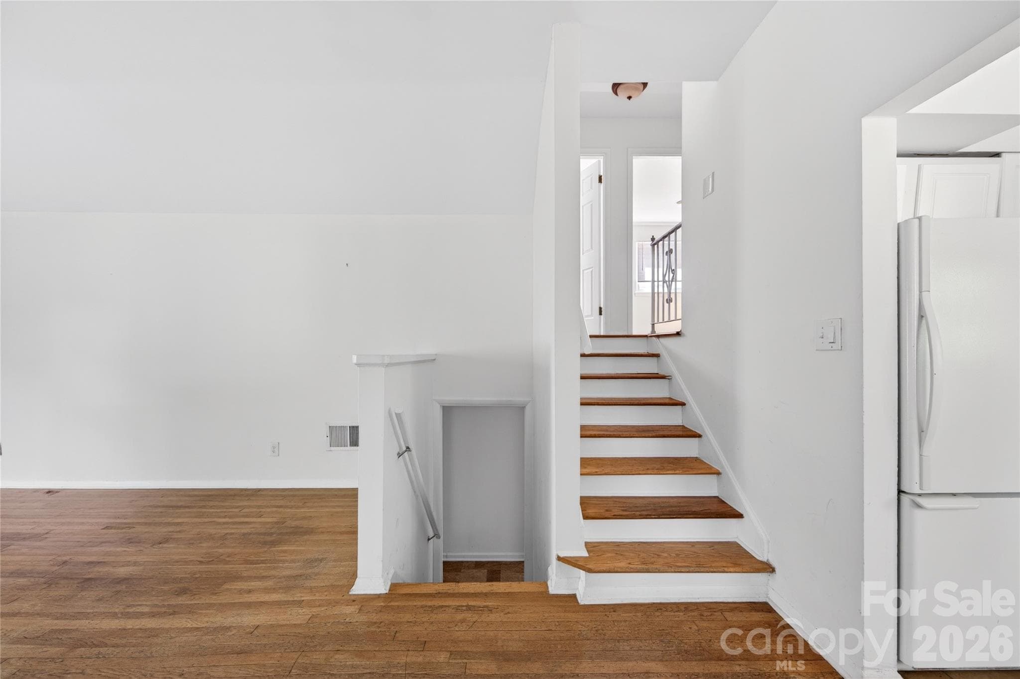 Single Family Residence at 501 Kenlough Drive, Charlotte, photo 19 of 46
