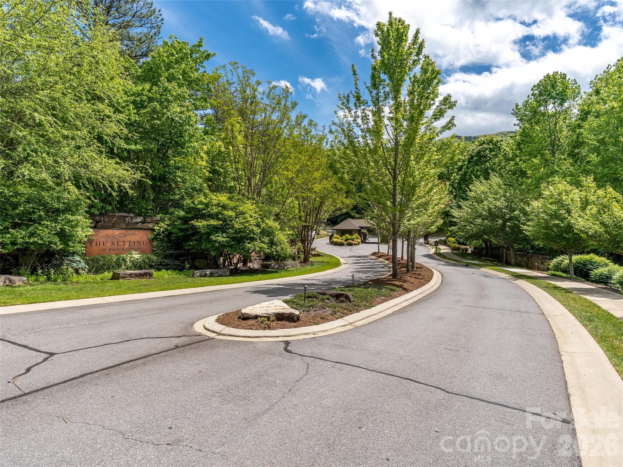Lot at Black Mountain, photo 13 of 17