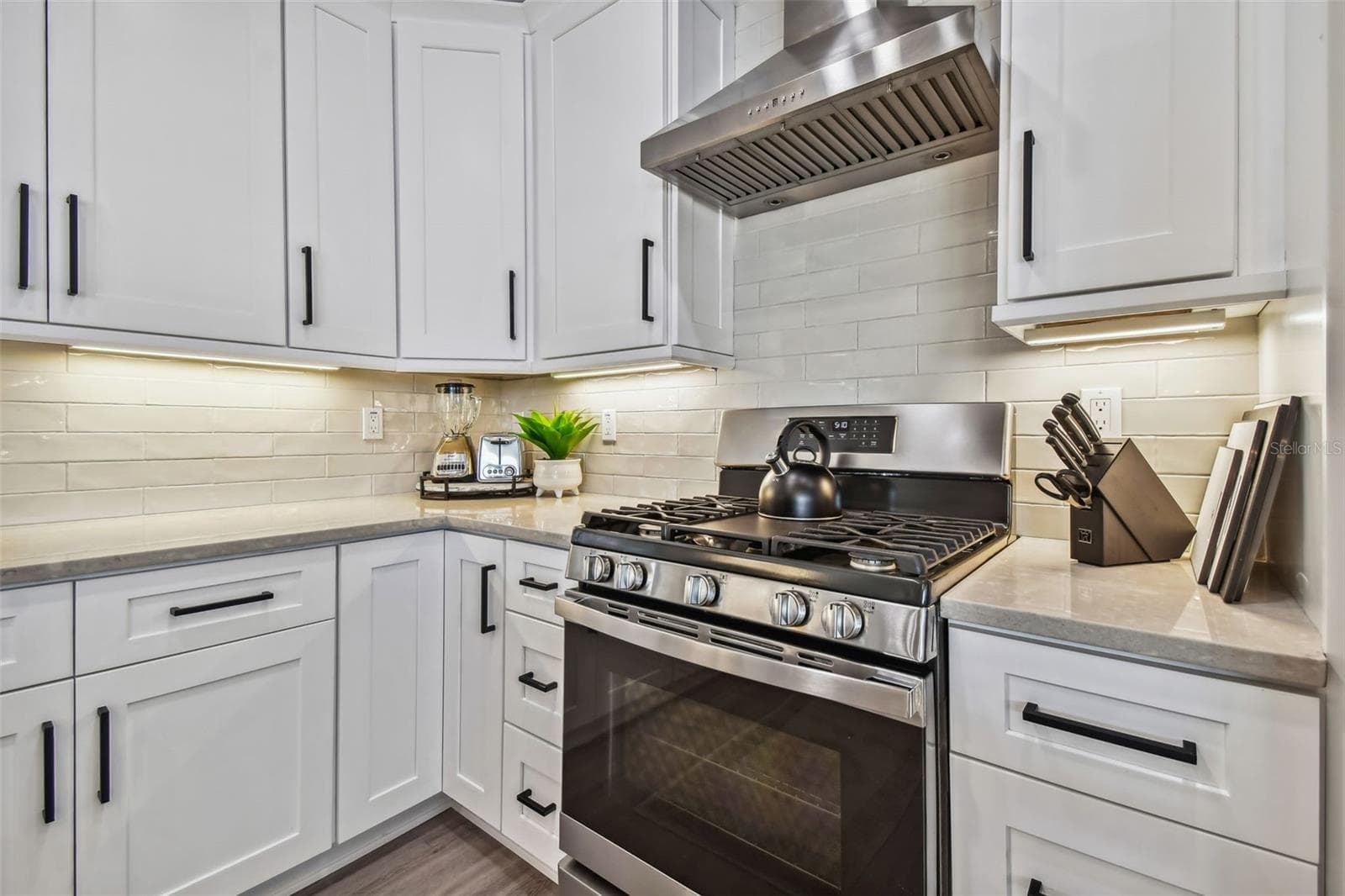 Condominium at 19505 GULF BLVD #404, INDIAN SHORES, photo 13 of 43