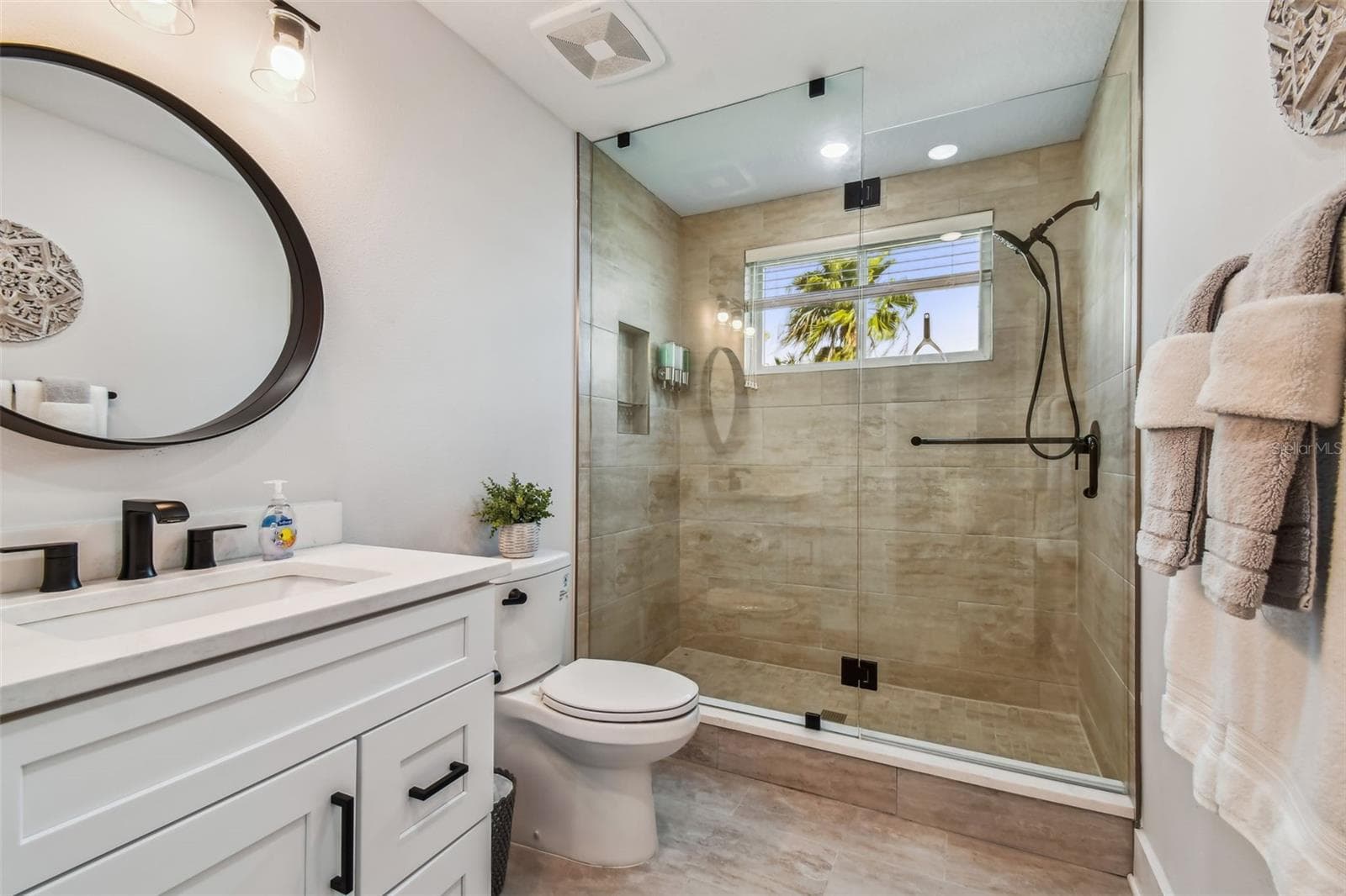 Condominium at 19505 GULF BLVD #404, INDIAN SHORES, photo 24 of 43