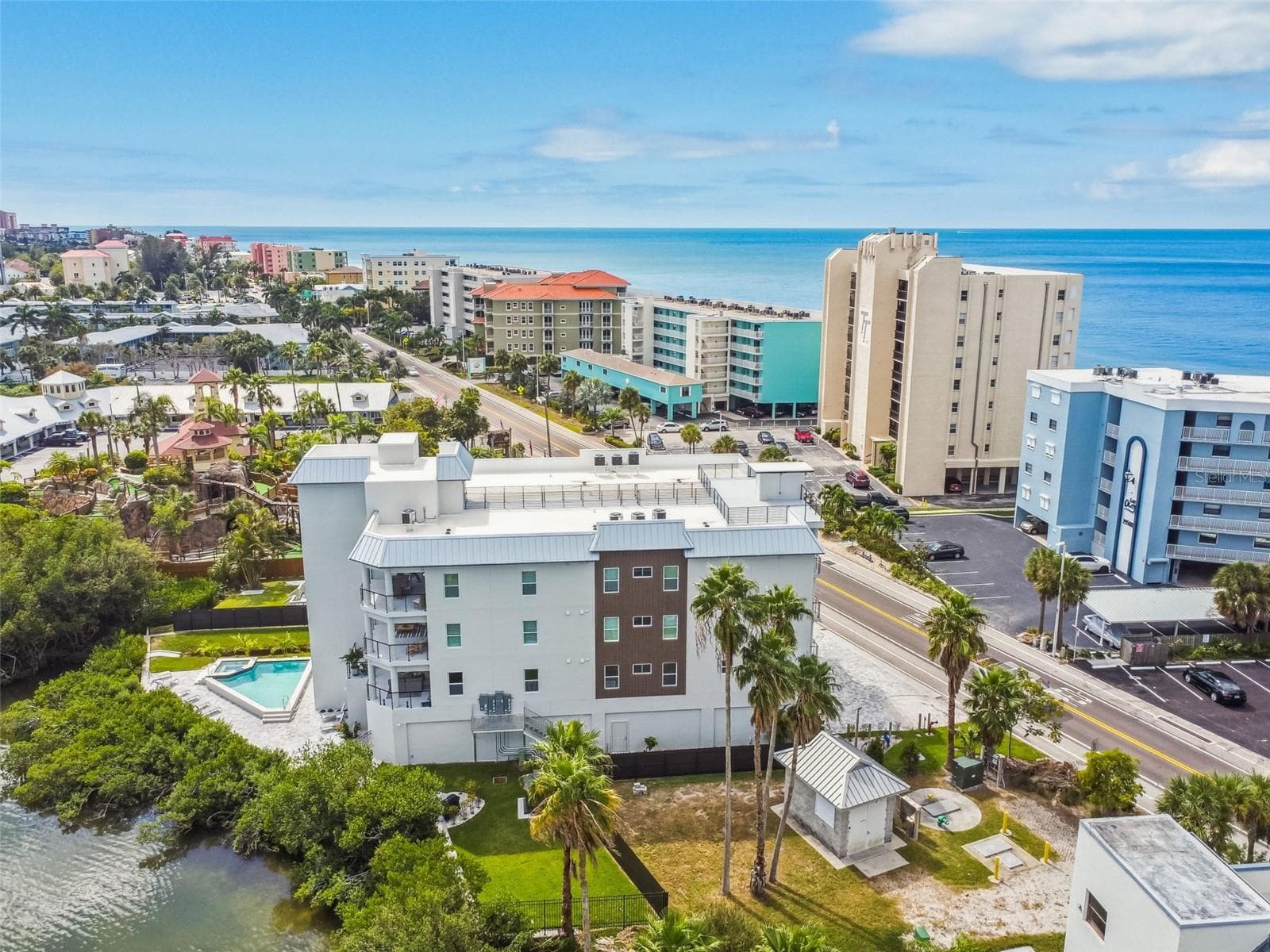 Condominium at 19505 GULF BLVD #404, INDIAN SHORES, photo 40 of 43